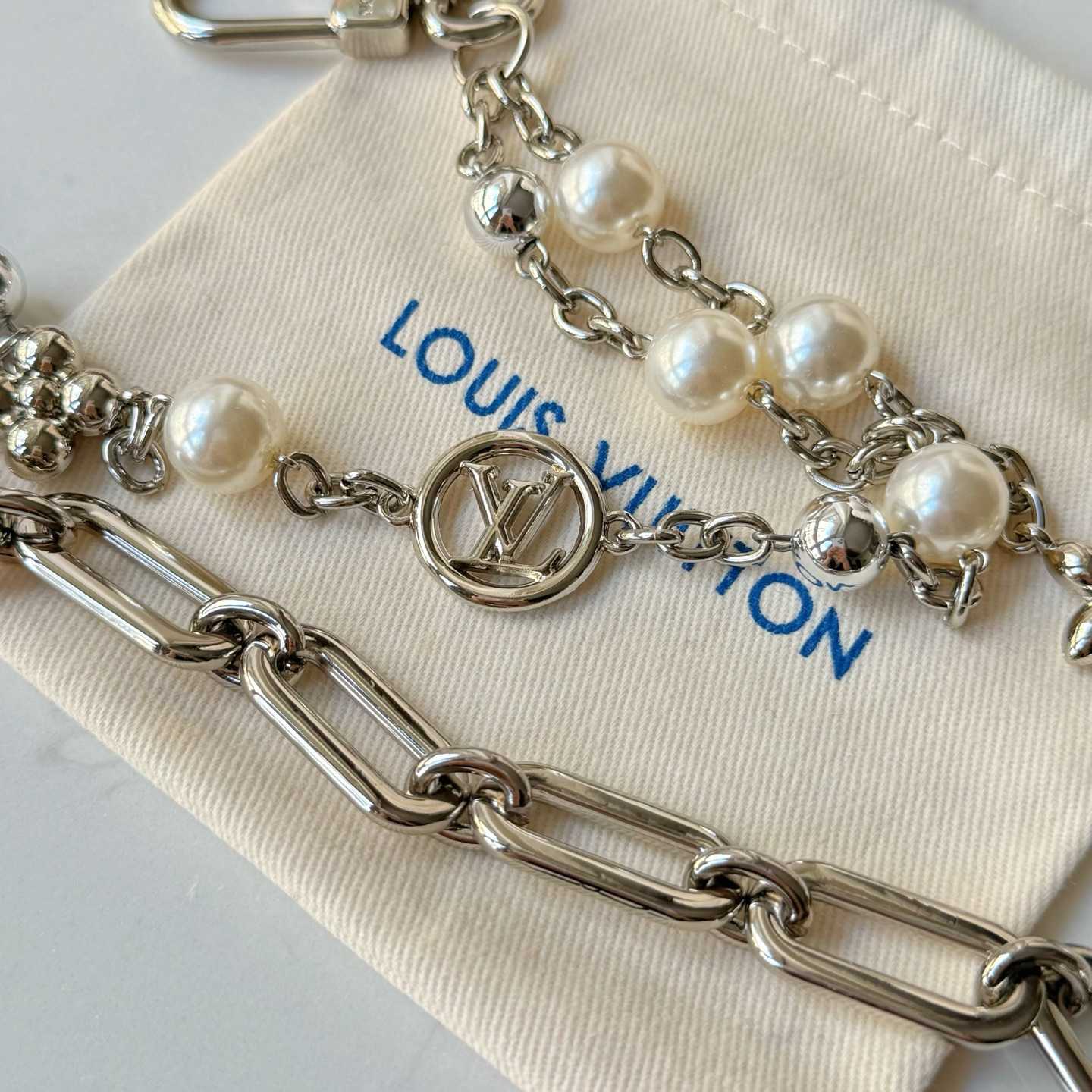 Louis Vuitton Midnight Pearl Chain Bag Charm   M02758 - FashionPlug