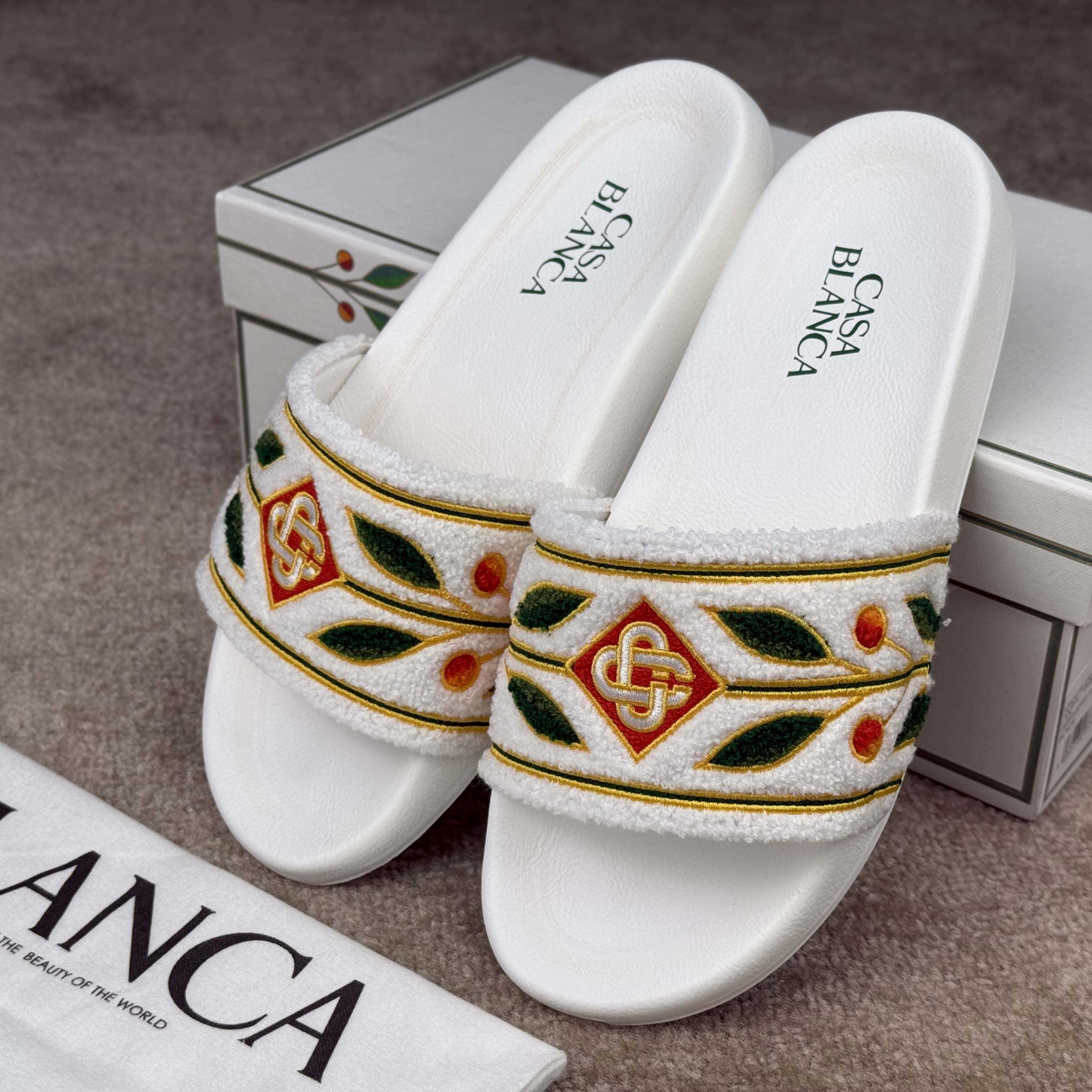 Casablanca Laurel Terry Slider  - FashionPlug