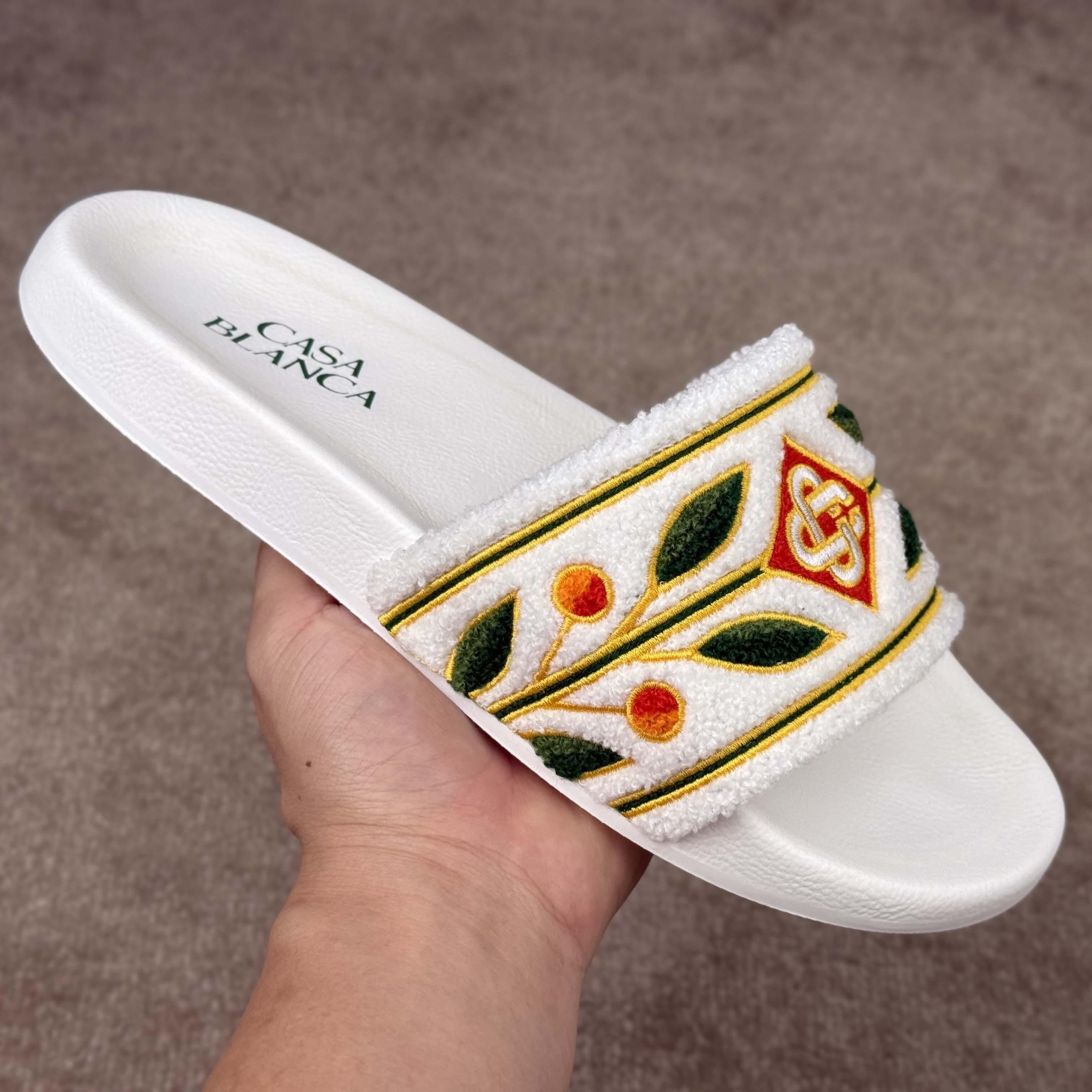 Casablanca Laurel Terry Slider  - FashionPlug