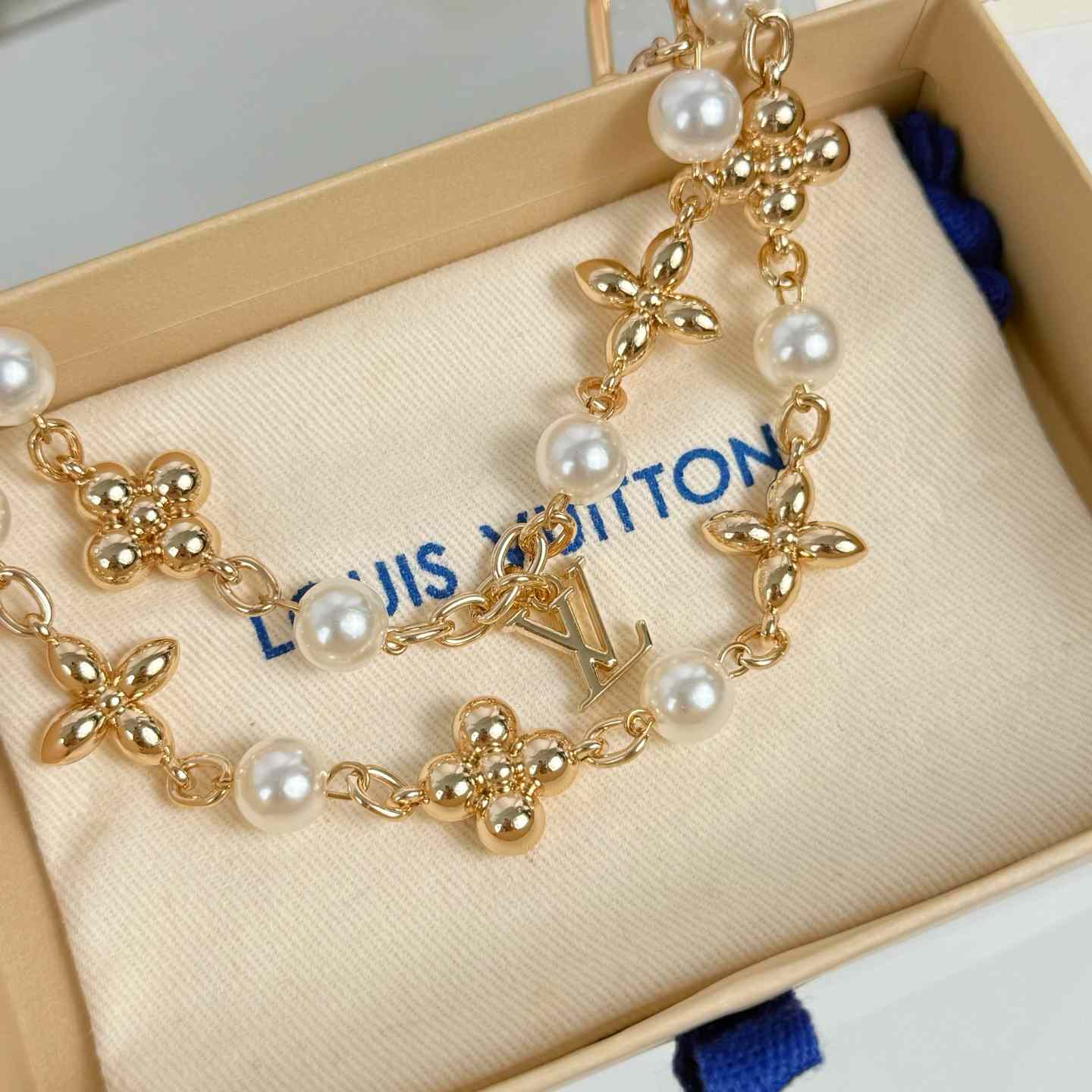 Louis Vuitton Chain - FashionPlug