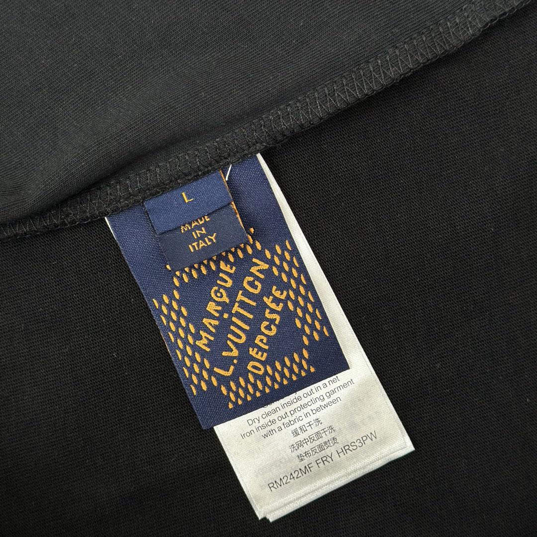 Louis Vuitton Embroidered Signature Cotton T-Shirt   1AFJFK - FashionPlug
