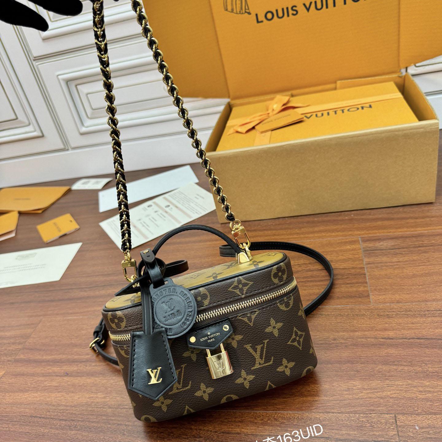 Louis Vuitton Vanity Chain Pouch    M47125 - FashionPlug