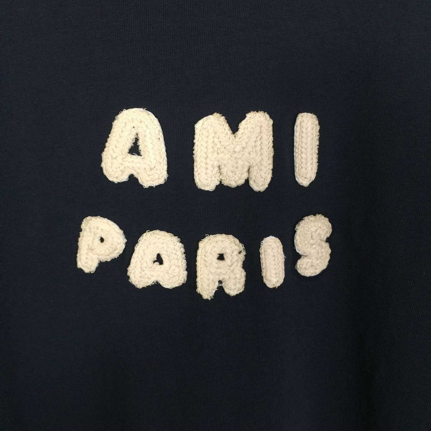AMI Paris T-Shirt In Dark Blue - FashionPlug