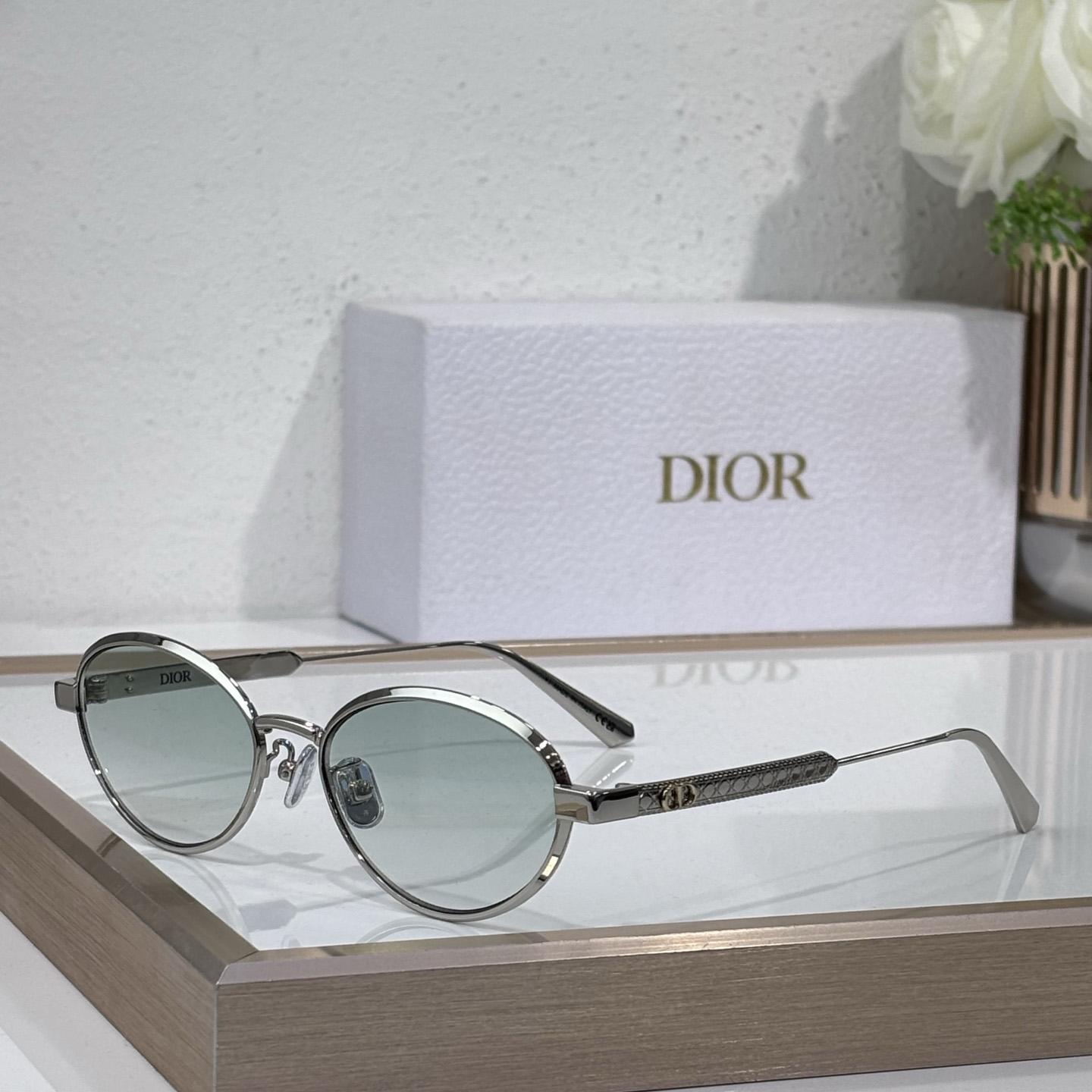 DiorCannage R1U  - FashionPlug