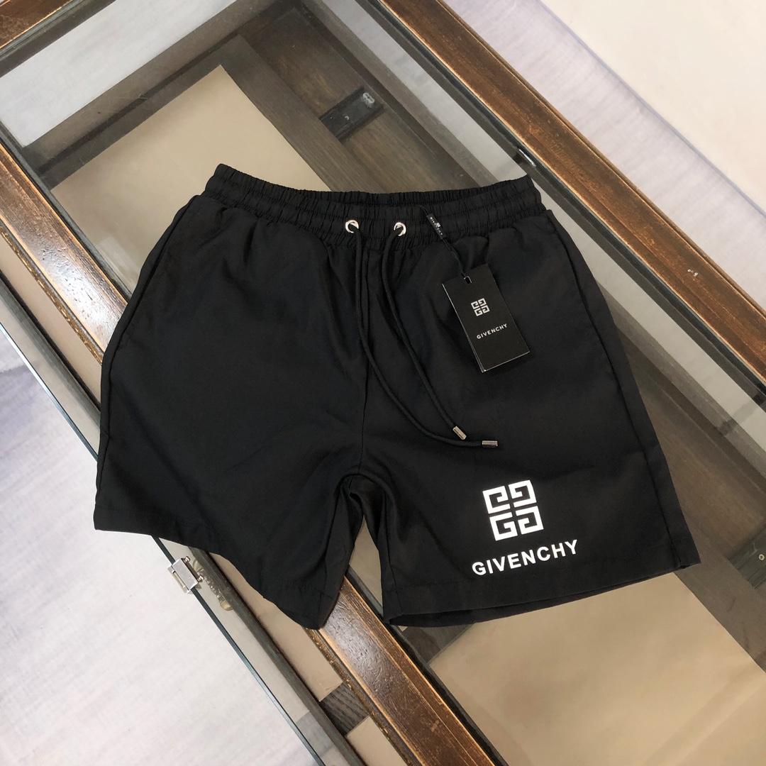 Givenchy 4G logo-print Shorts  - FashionPlug