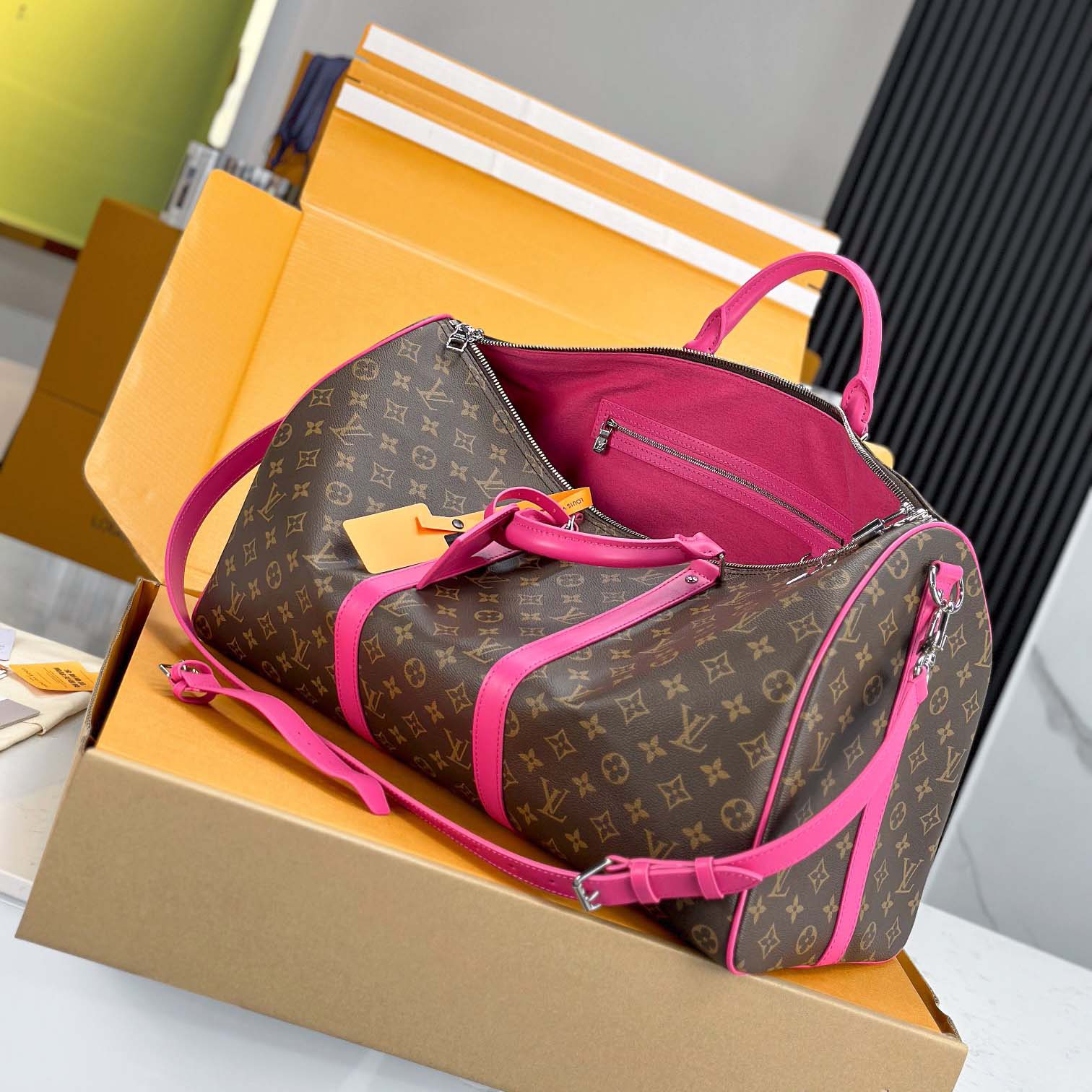 Louis Vuitton Keepall Bandoulière 50  M46773 - FashionPlug