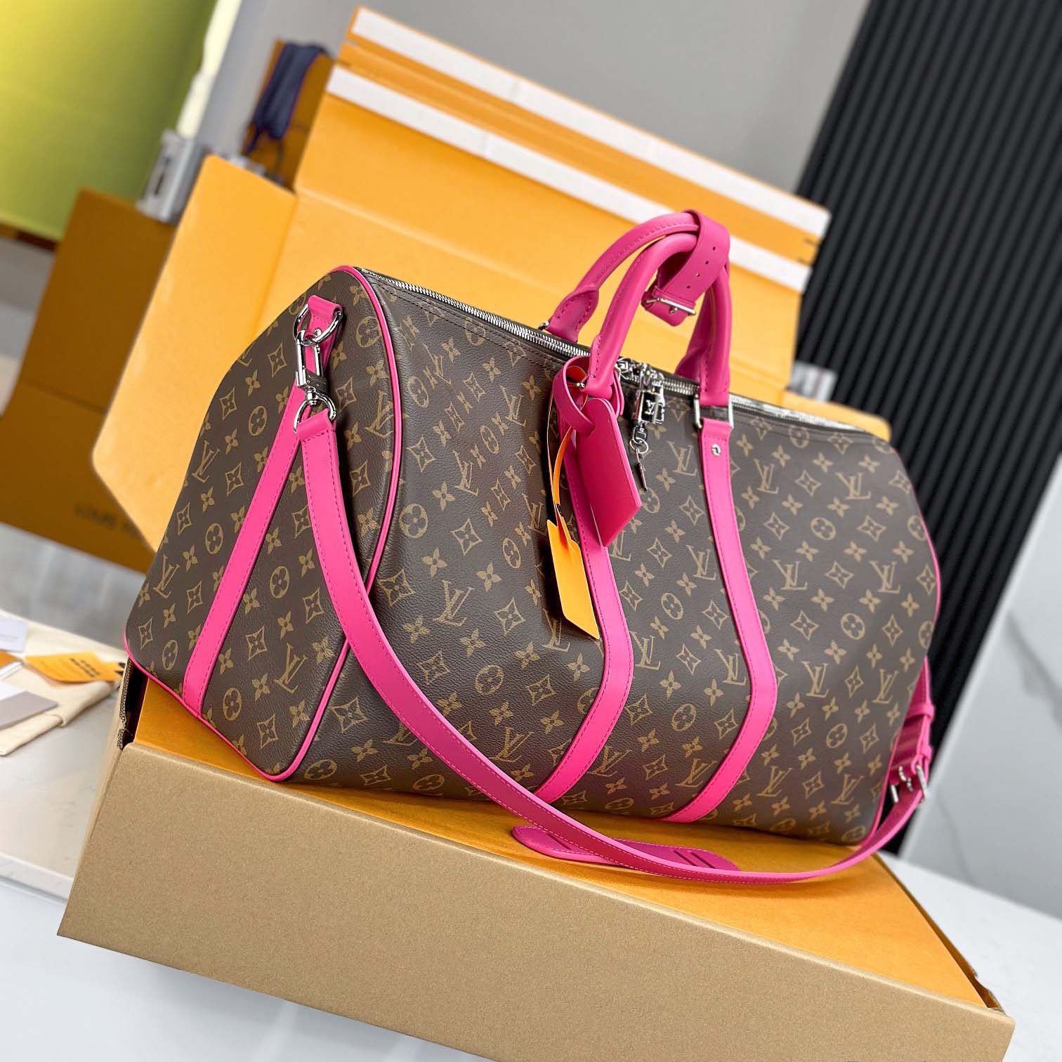 Louis Vuitton Keepall Bandoulière 50  M46773 - FashionPlug