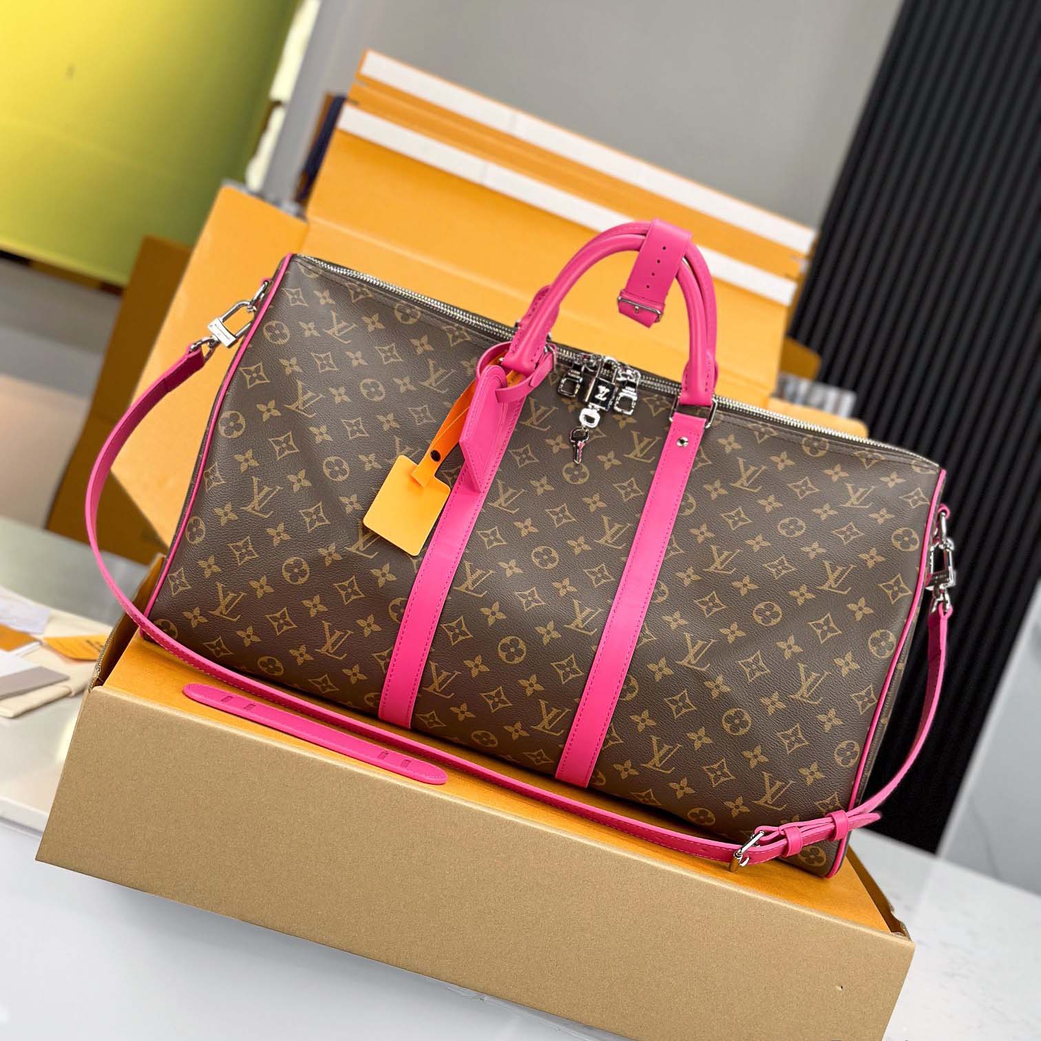 Louis Vuitton Keepall Bandoulière 50  M46773 - FashionPlug