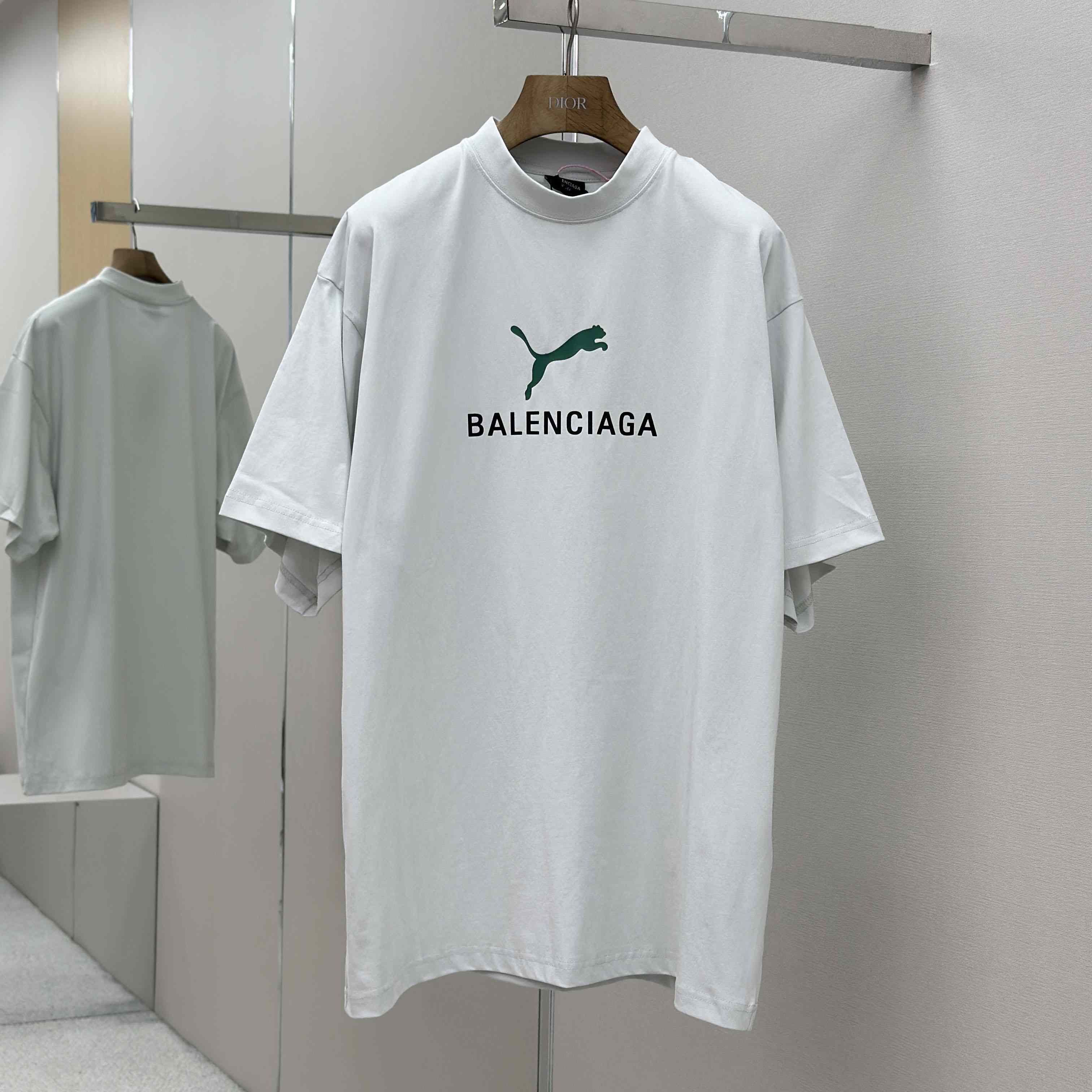 Balenciaga I PUMA Oversized T-Shirt in dirty white dry jersey - FashionPlug