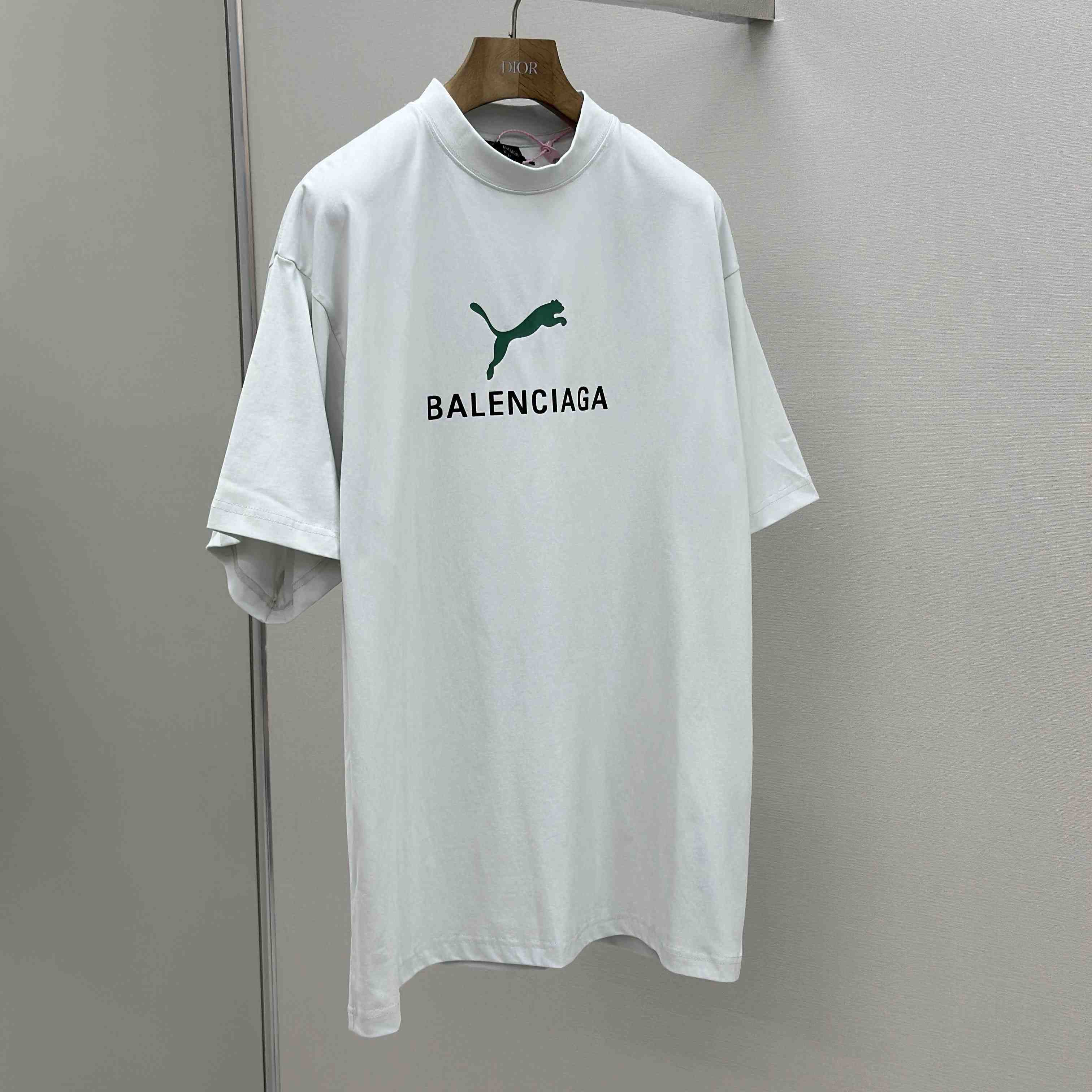 Balenciaga I PUMA Oversized T-Shirt in dirty white dry jersey - FashionPlug