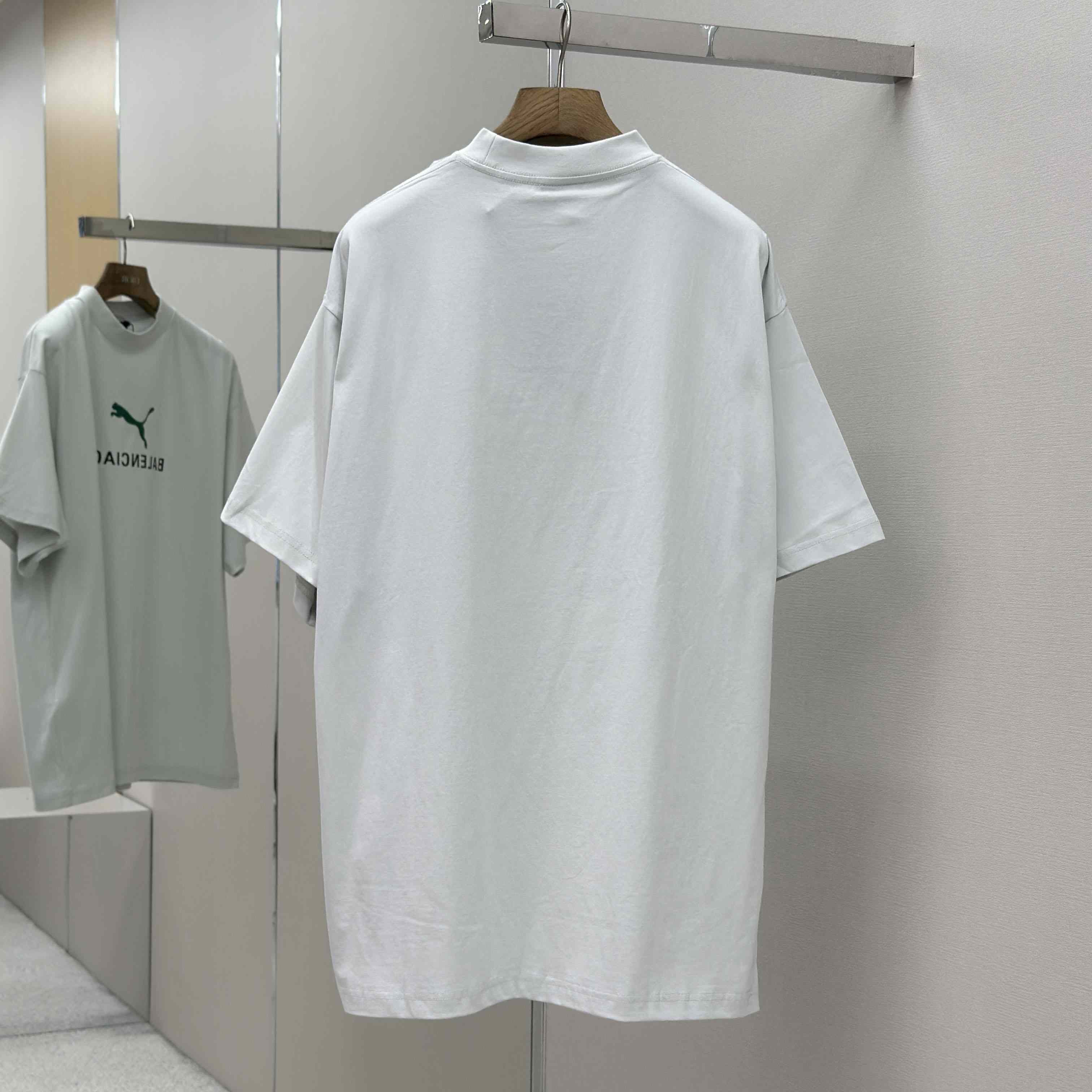 Balenciaga I PUMA Oversized T-Shirt in dirty white dry jersey - FashionPlug