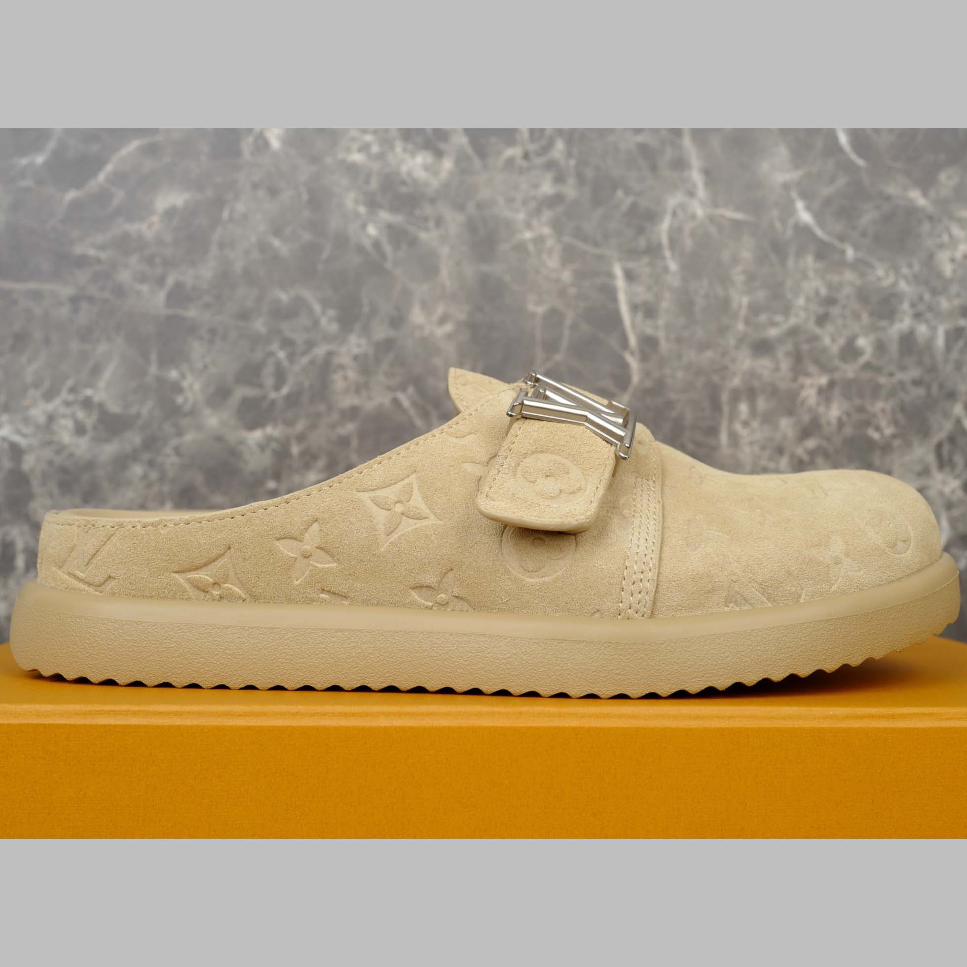 Louis Vuitton LV Easy Mule   1AHQR1 - FashionPlug