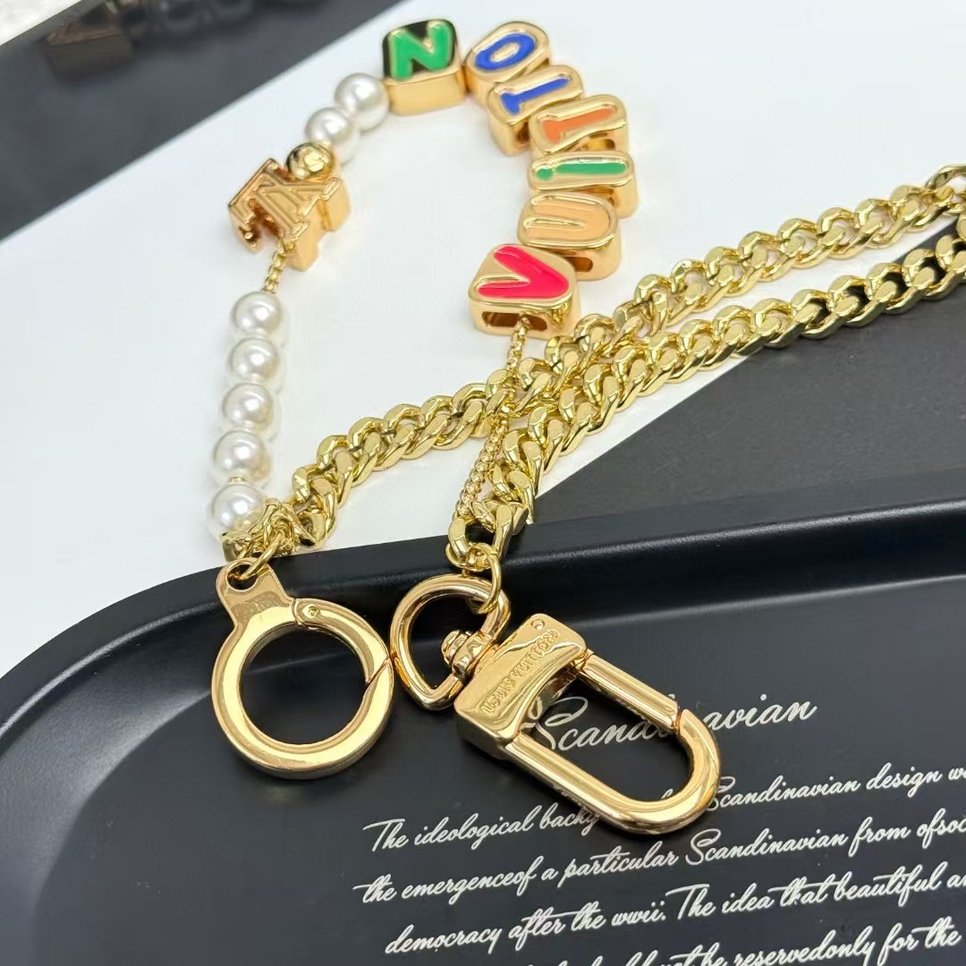 Louis Vuitton Vuitton Chain Belt   M02434 - FashionPlug
