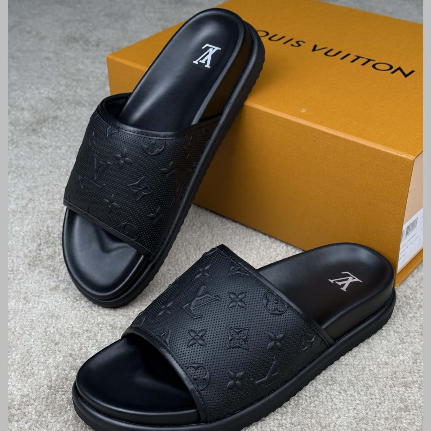 Louis Vuitton Miami Mule   1AHSNO - FashionPlug