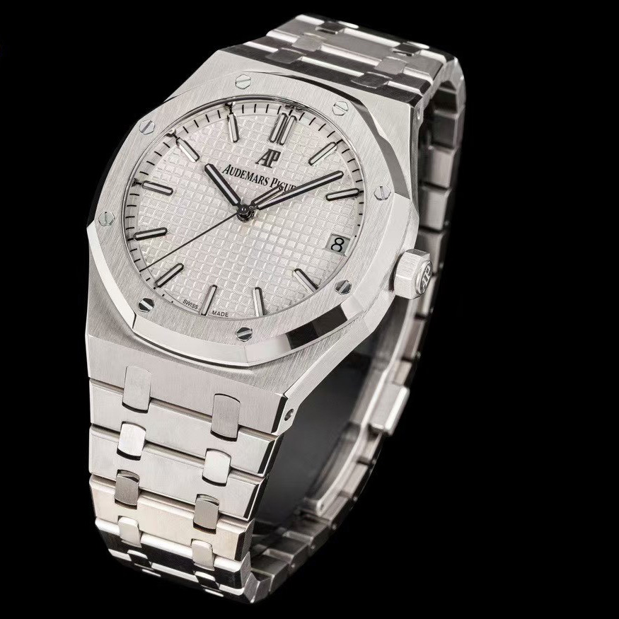 Audemars Piguet Royal Oak Self Winding Watch - 41mm 15500ST - FashionPlug