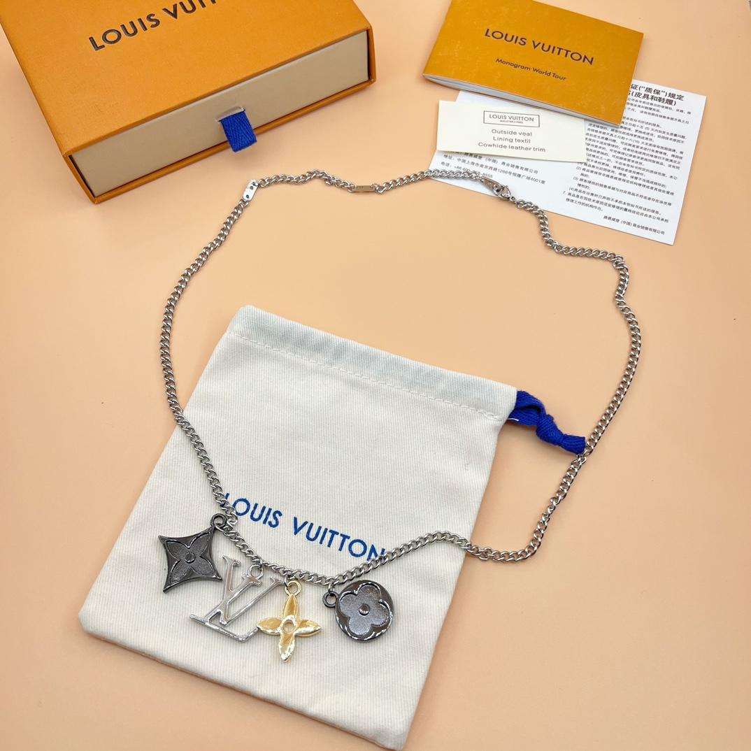 Louis Vuitton Collier pendentif LV Instinct   M00521 - FashionPlug