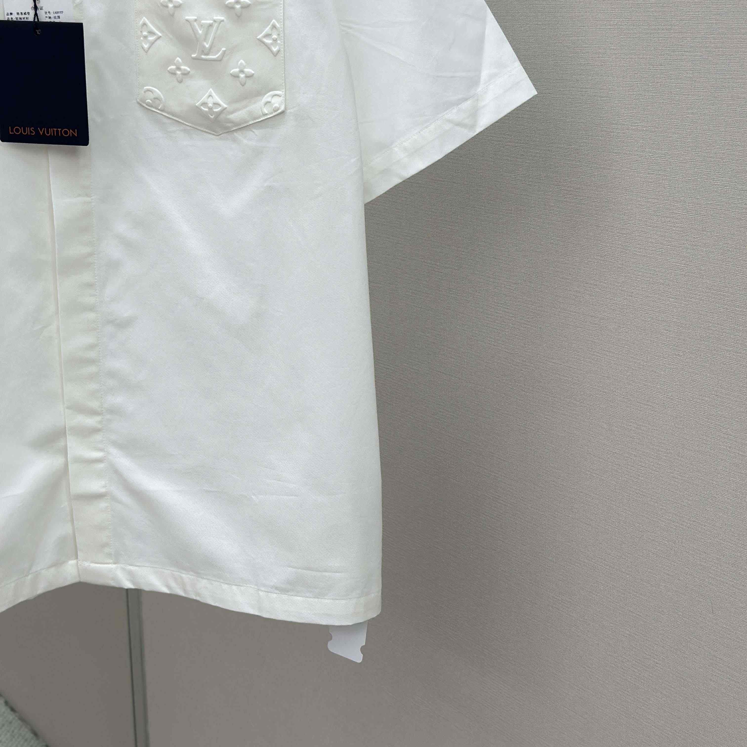 Louis Vuitton Monogram Pocket Short-Sleeved Shirt   1AHVYO - FashionPlug