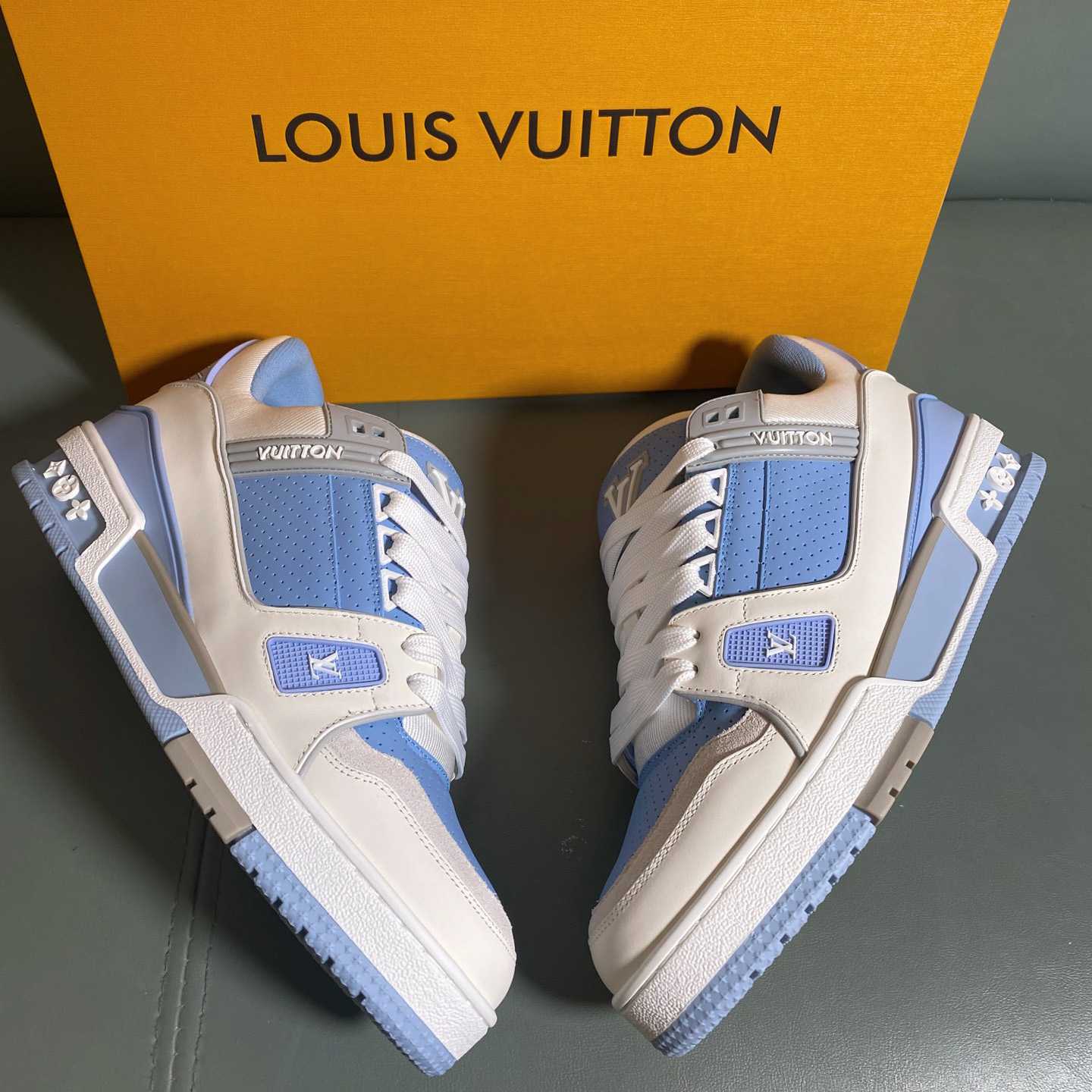 Louis Vuitton LV Trainer Sneaker      1AHTEI - FashionPlug