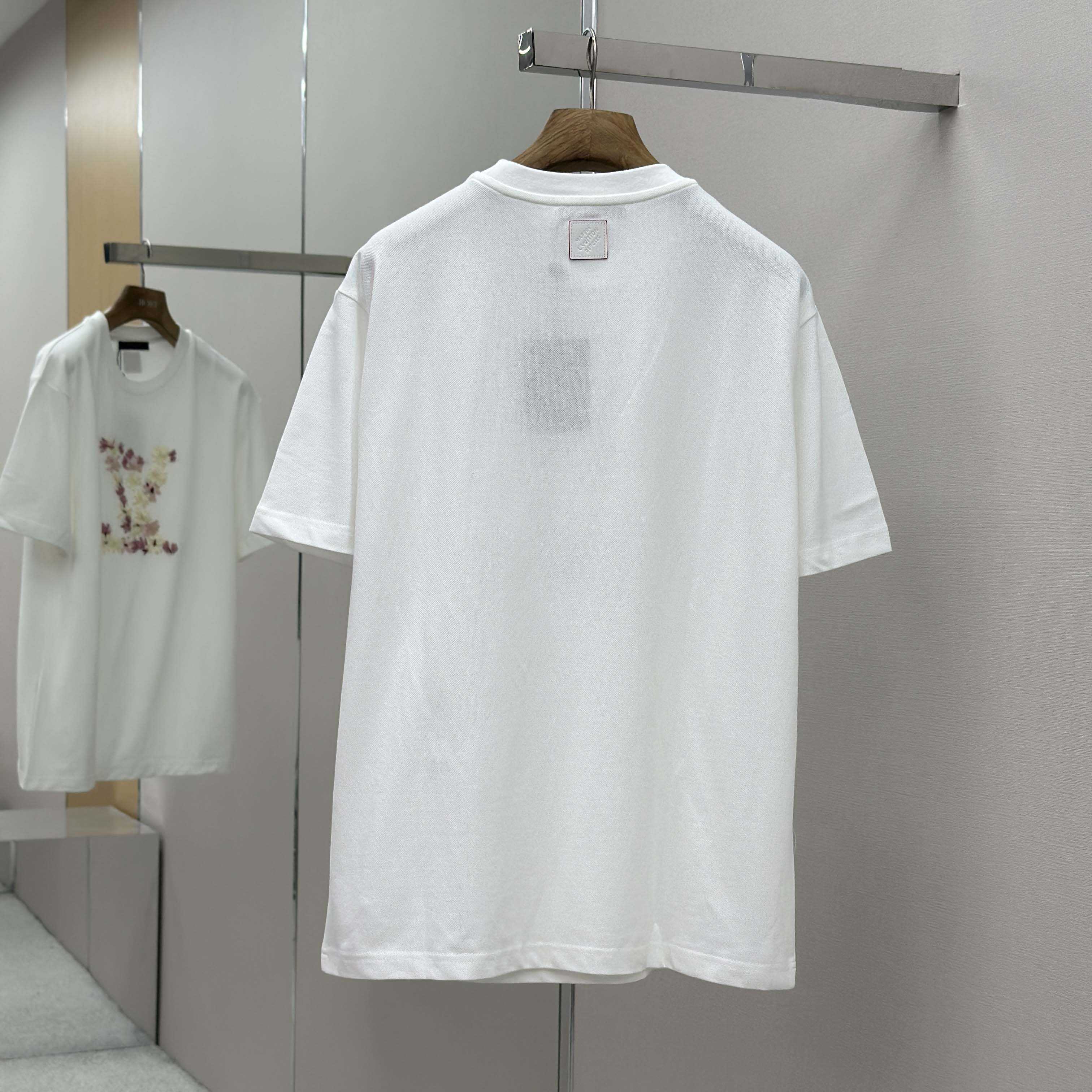 Louis Vuitton Embroidered T-Shirt   1AIMKH - FashionPlug