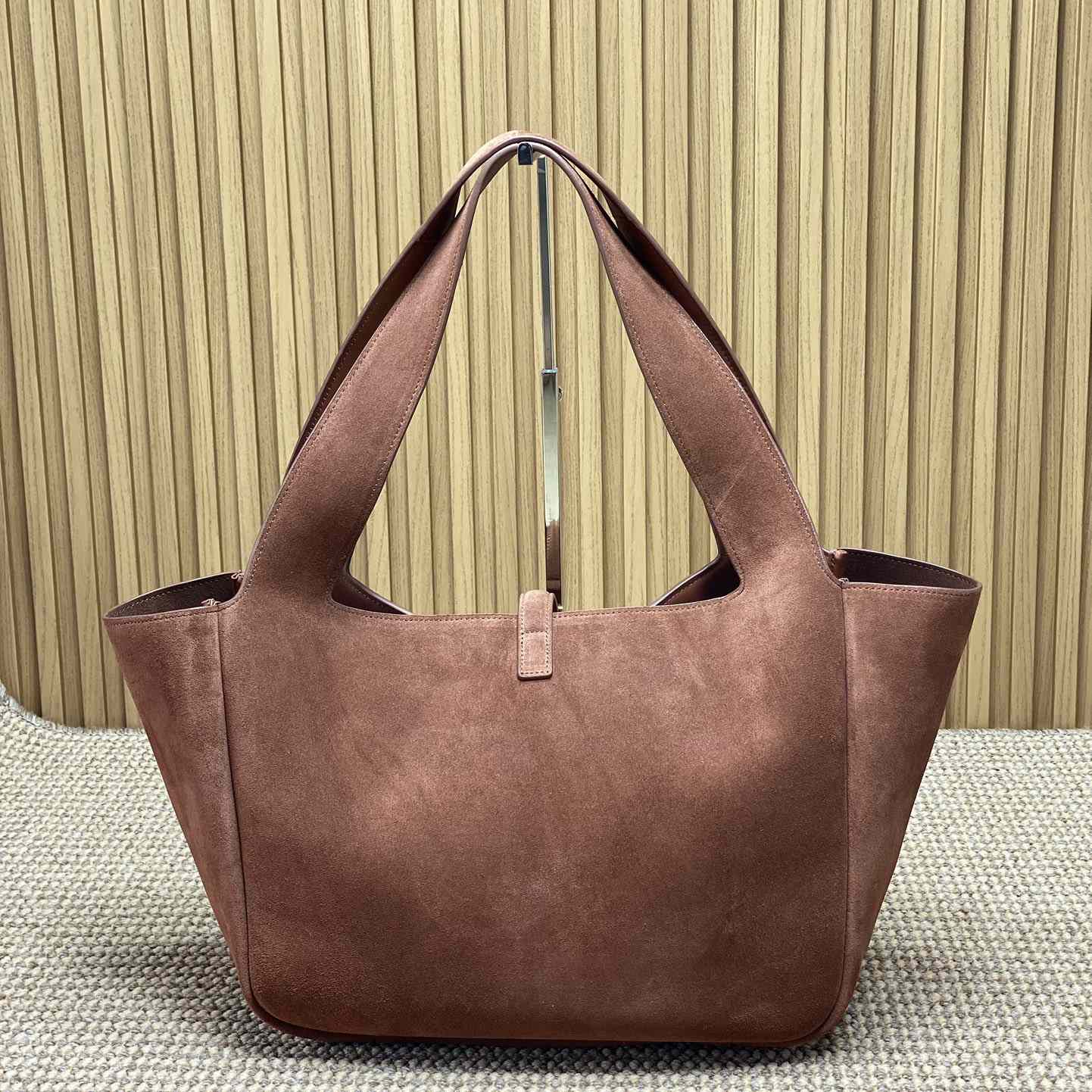 Saint Laurent LE 5 À 7 Bea In Suede - FashionPlug