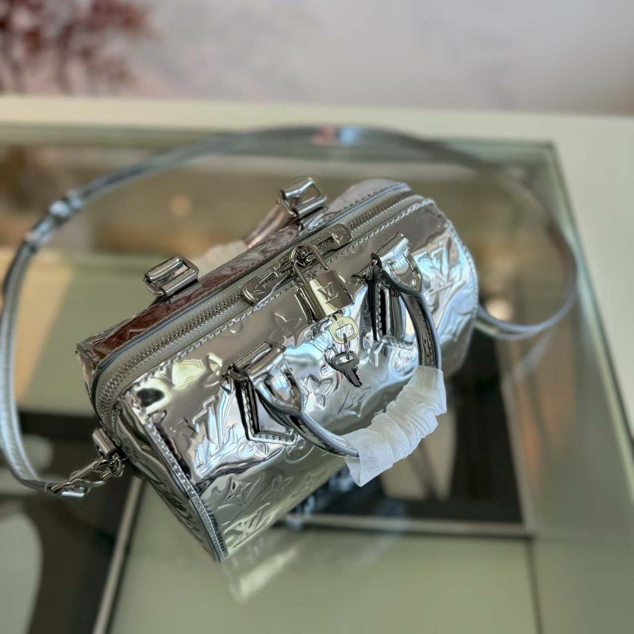 Louis Vuitton Speedy Bandoulière 20   M11987 - FashionPlug