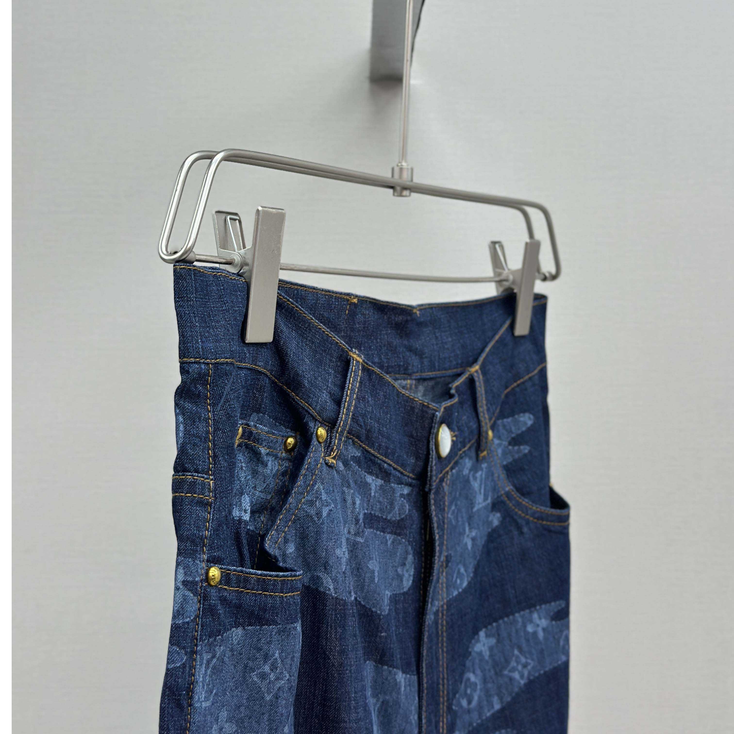 Louis Vuitton Monogram Chambray Shorts   1AILU6 - FashionPlug