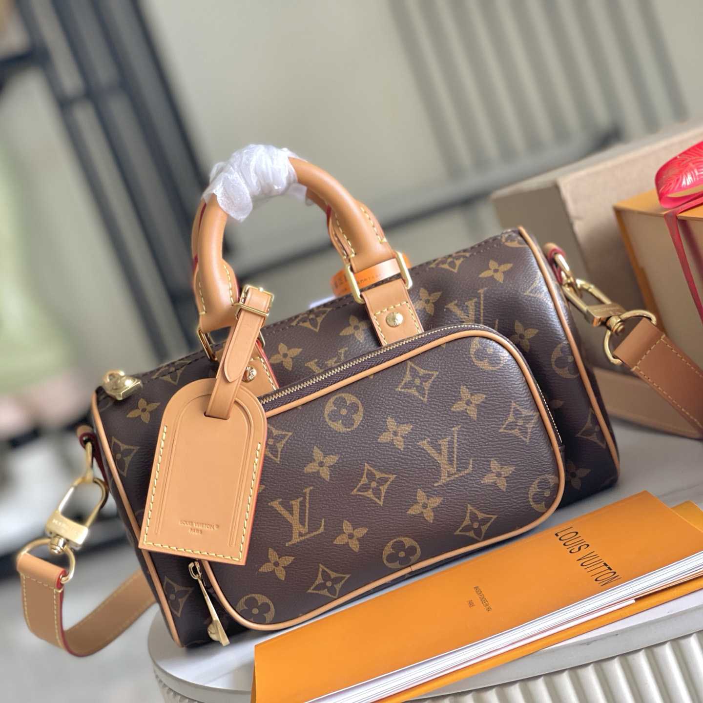 Louis Vuitton Keepall 25 Cargo   M14981 - FashionPlug