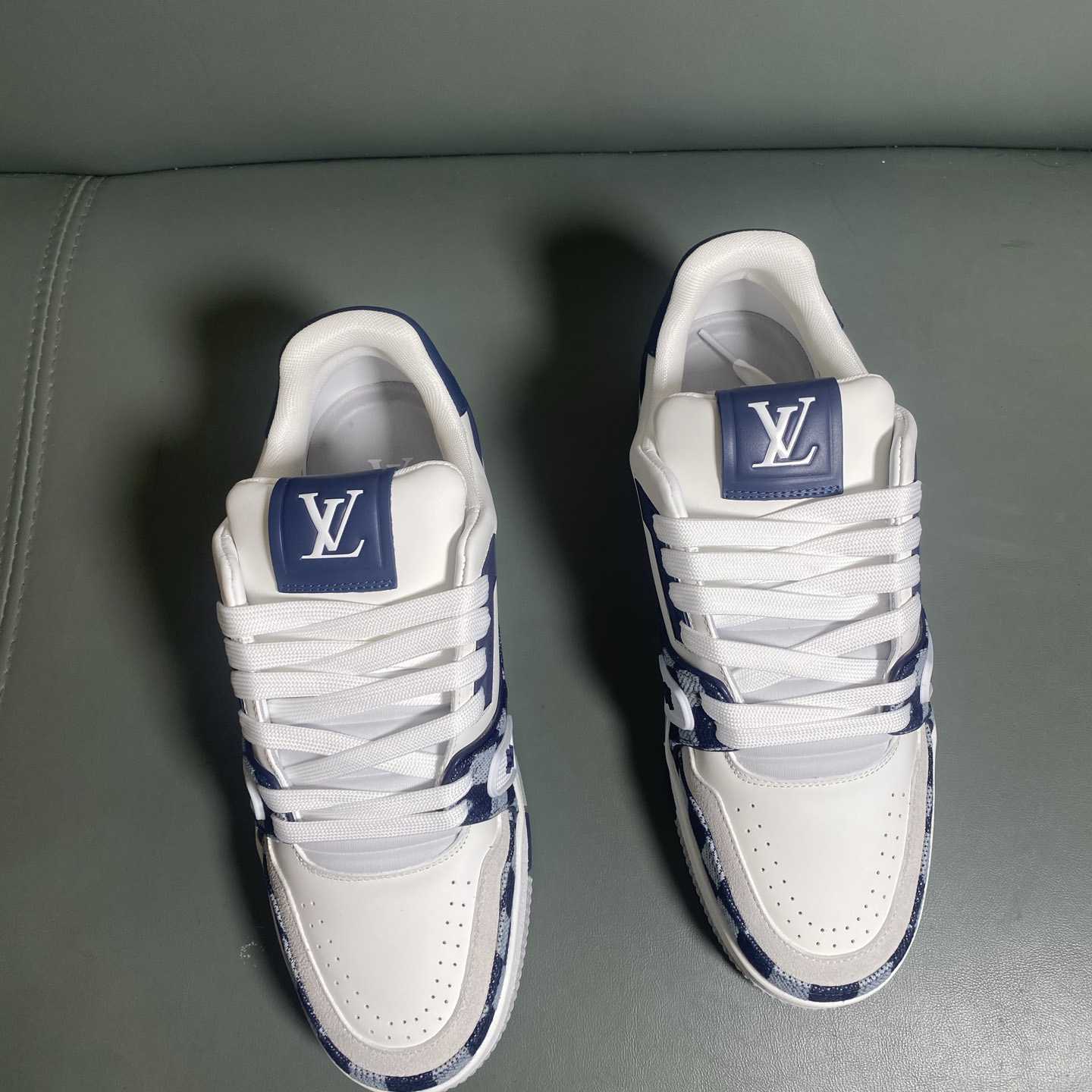 Louis Vuitton LV Trainer Sneaker    1AIKQQ - FashionPlug