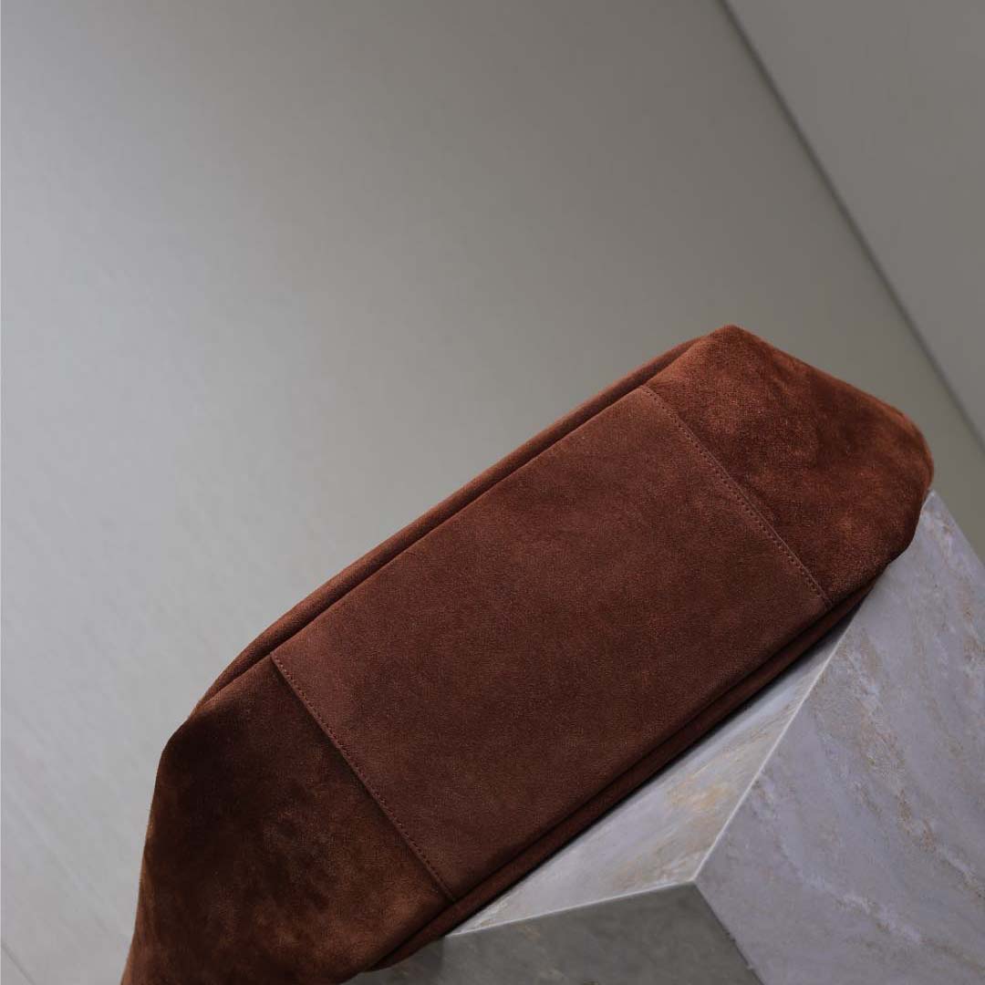 Saint Laurent LE 5 À 7 Bea In Suede - FashionPlug