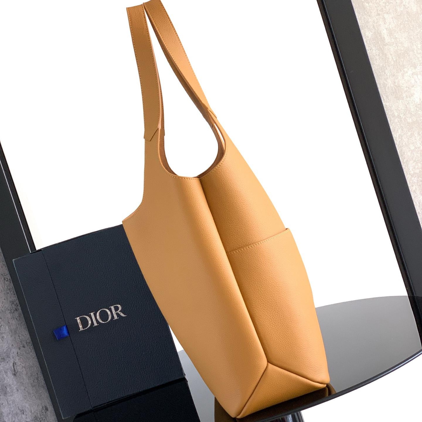 Dior Privé Tote Bag  - FashionPlug