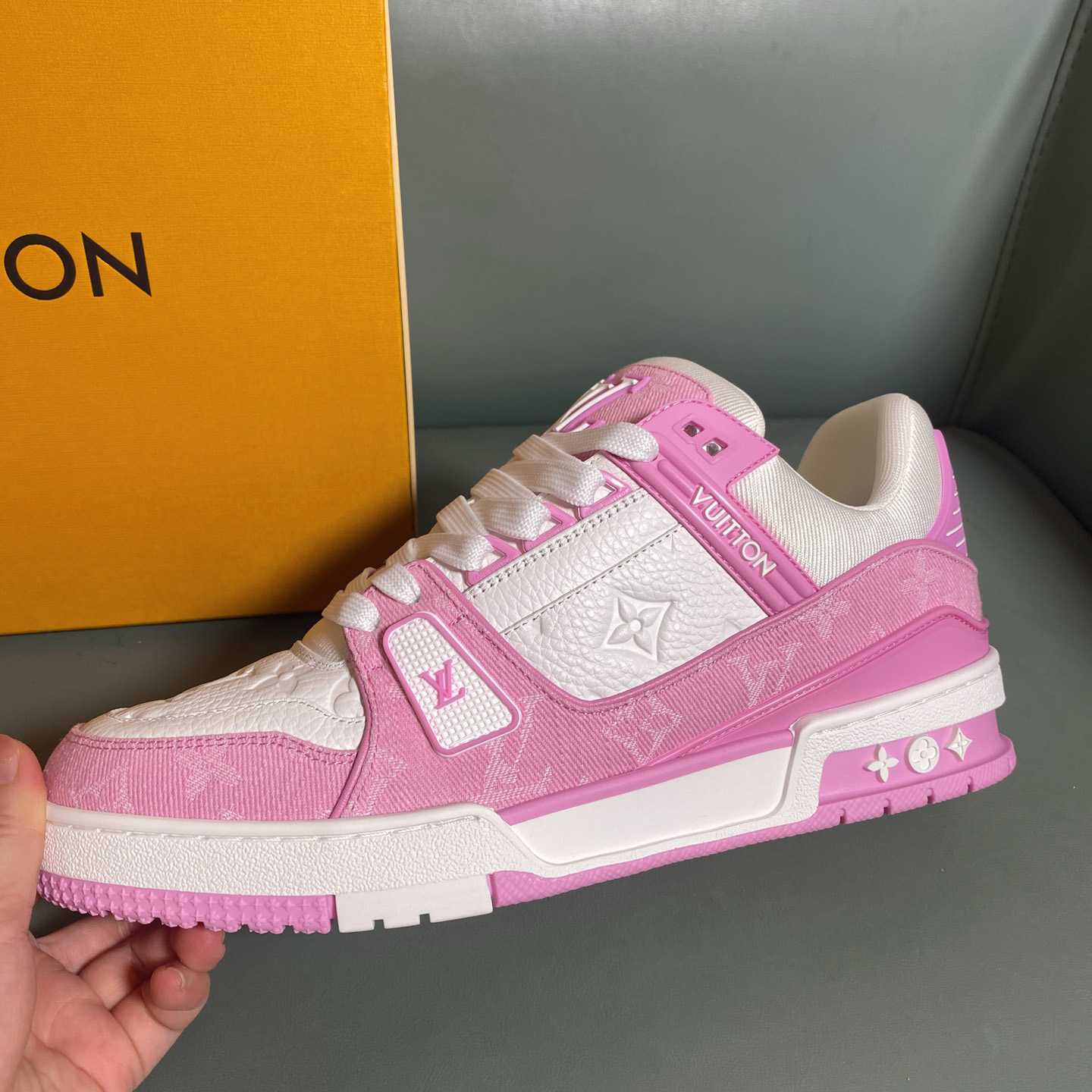 Louis Vuitton LV Trainer Sneaker      1AIKOM - FashionPlug