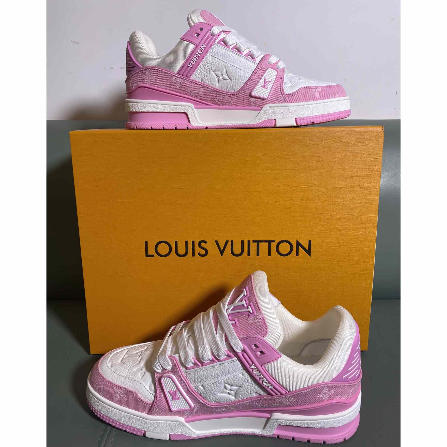 Louis Vuitton LV Trainer Sneaker      1AIKOM - FashionPlug