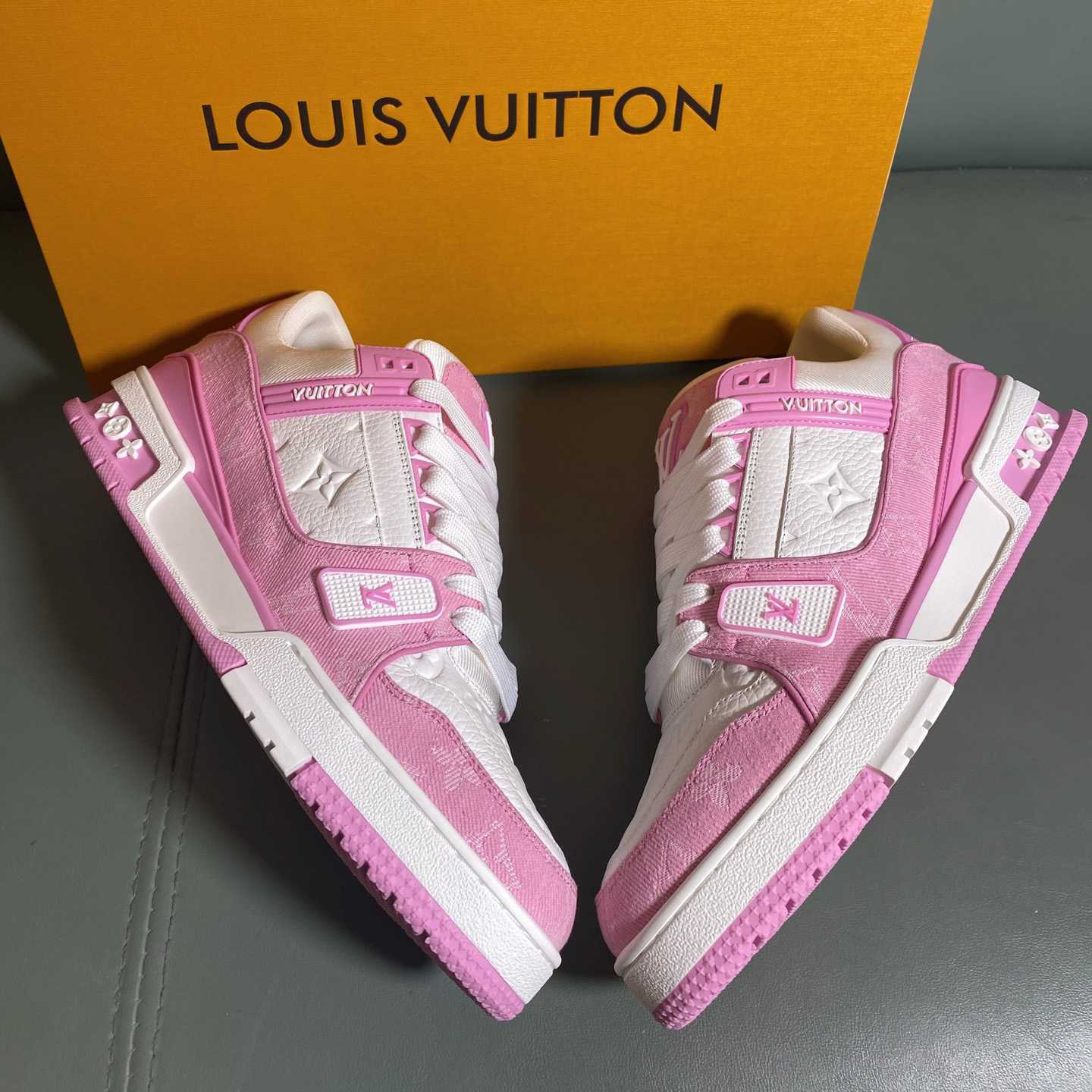Louis Vuitton LV Trainer Sneaker      1AIKOM - FashionPlug