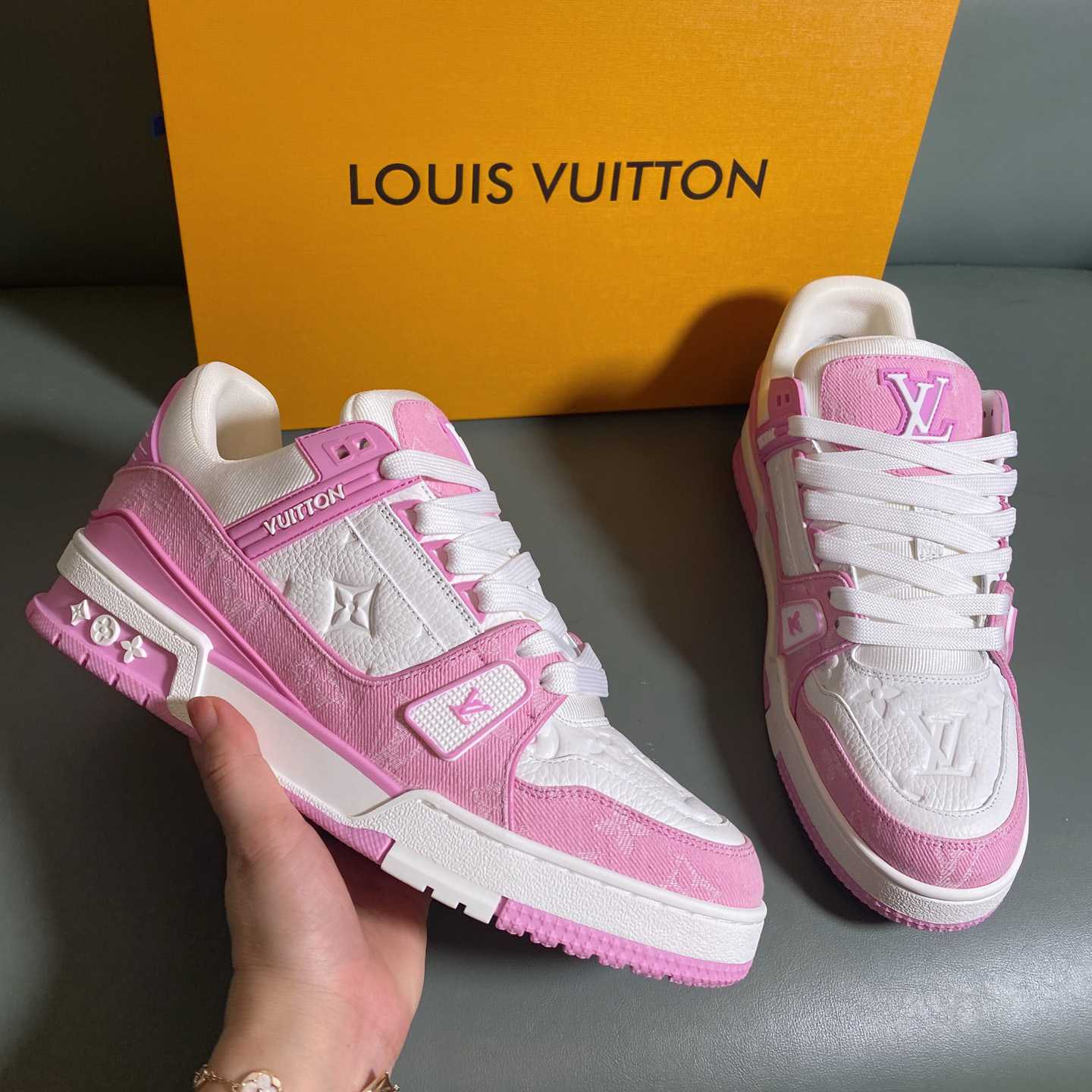 Louis Vuitton LV Trainer Sneaker      1AIKOM - FashionPlug