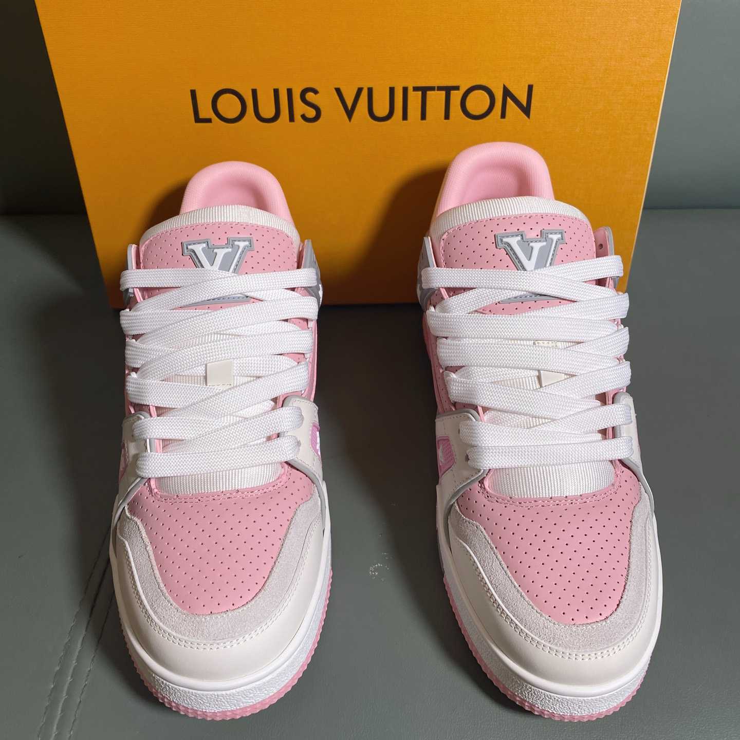 Louis Vuitton LV Trainer Sneaker      1AHTF5 - FashionPlug
