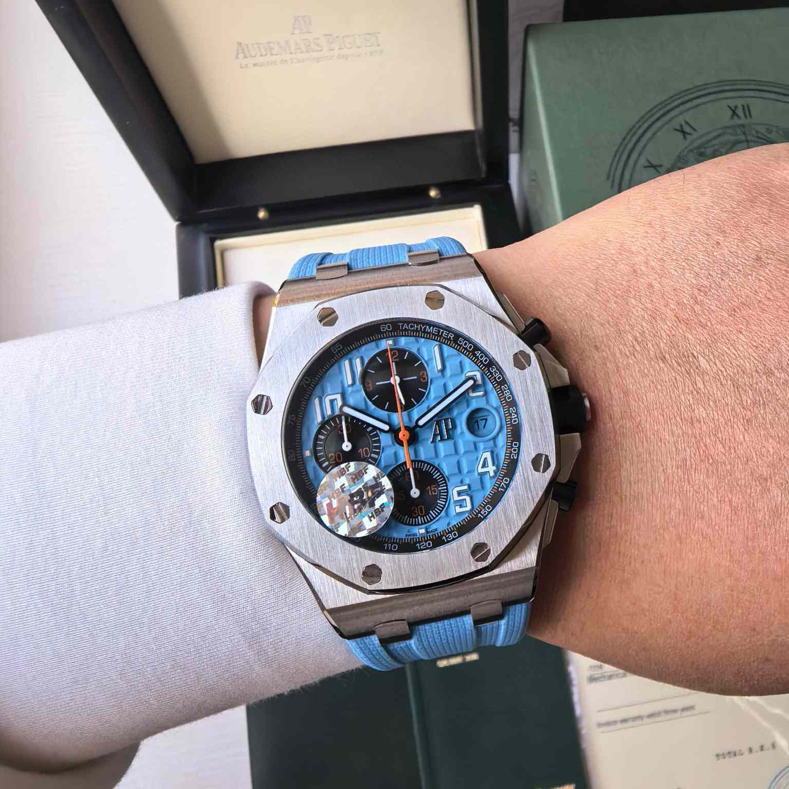 Audemars Piguet Audemars Royal Oak 262385T   44mm - FashionPlug
