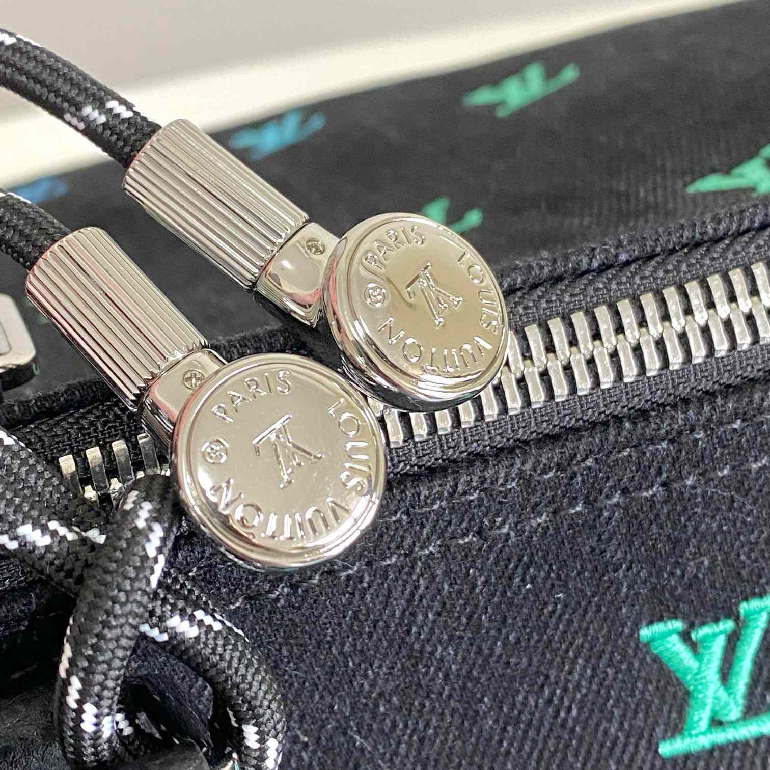 Louis Vuitton Keepall Bandoulière 50   M13966 - FashionPlug