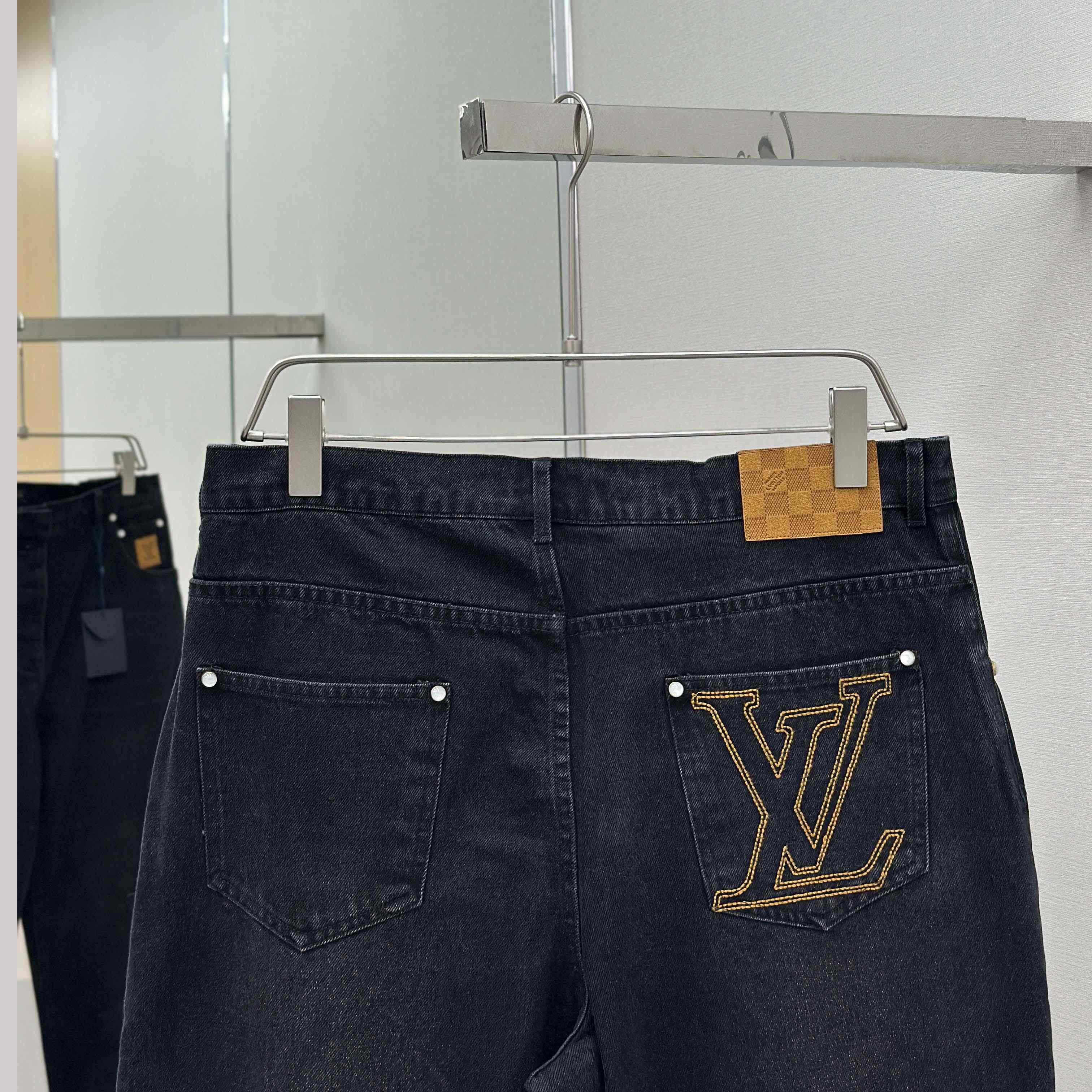Louis Vuitton LV Skate Denim Pants   1AILKZ - FashionPlug