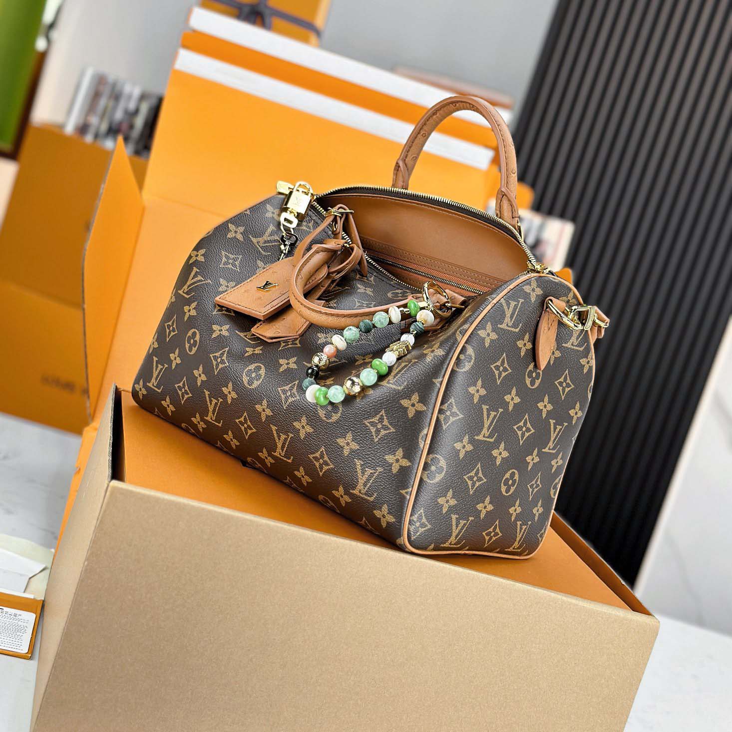 Louis Vuitton Speedy Soft 30 Boho   N87212 - FashionPlug
