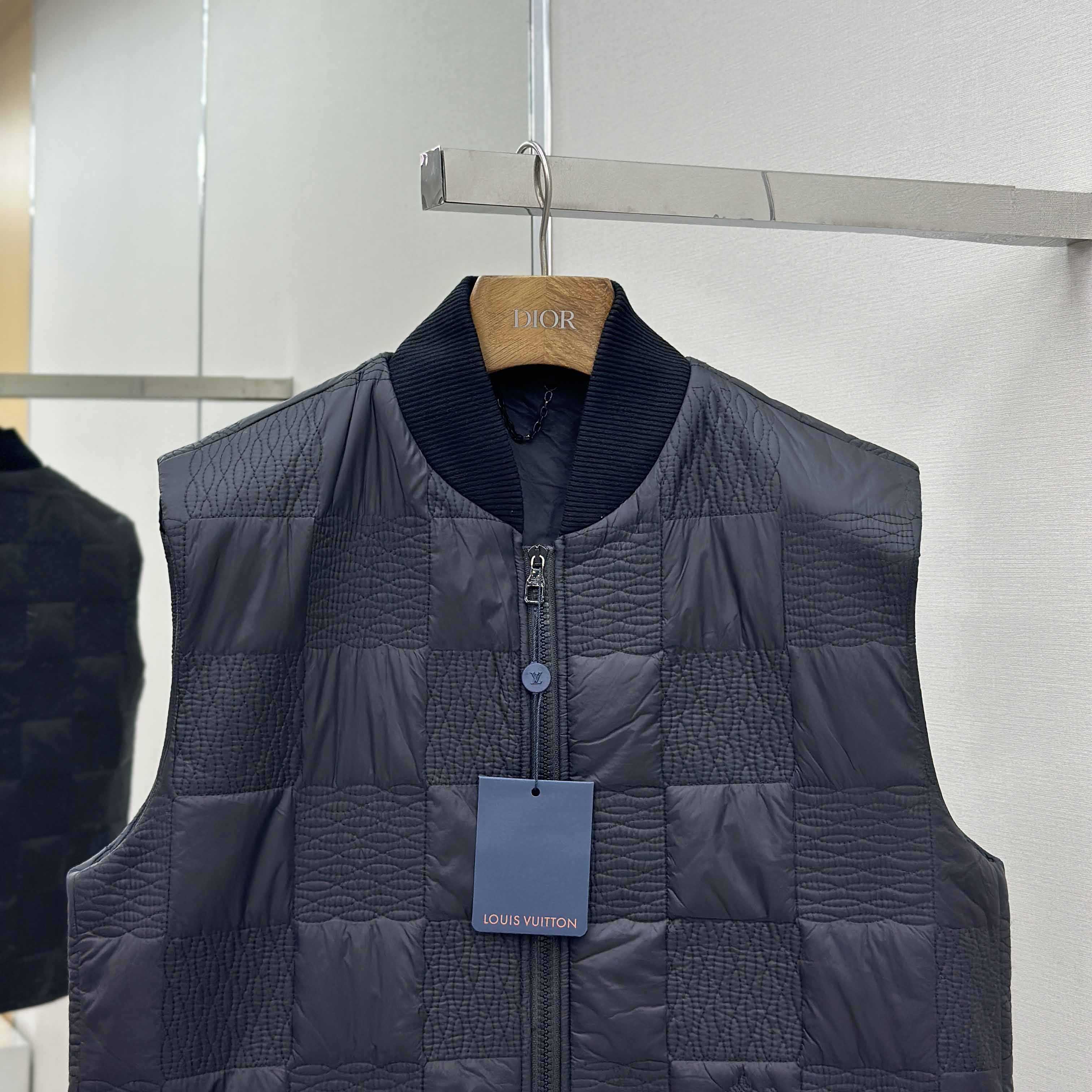 Louis Vuitton Damier Quilted Nylon Gilet - FashionPlug