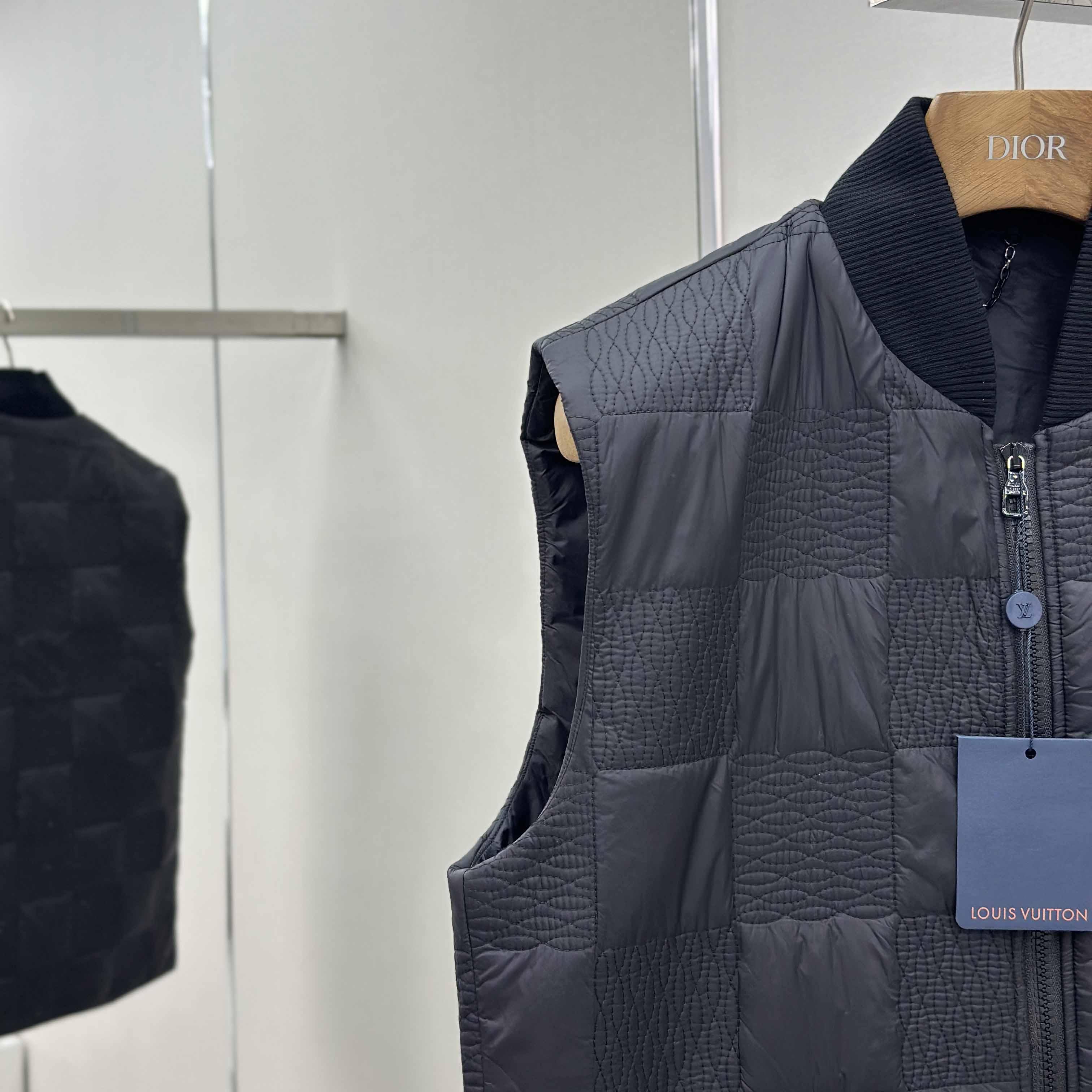 Louis Vuitton Damier Quilted Nylon Gilet - FashionPlug