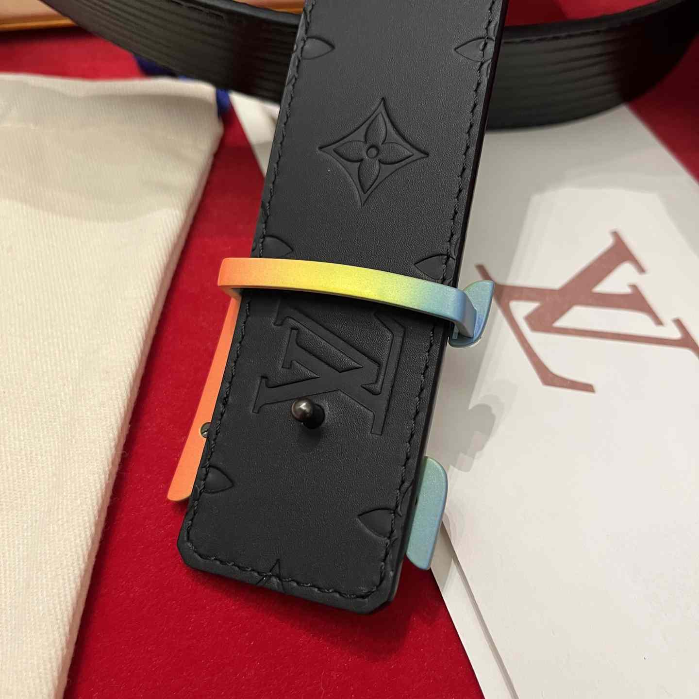 Louis Vuitton Reversible Belt  4cm - FashionPlug