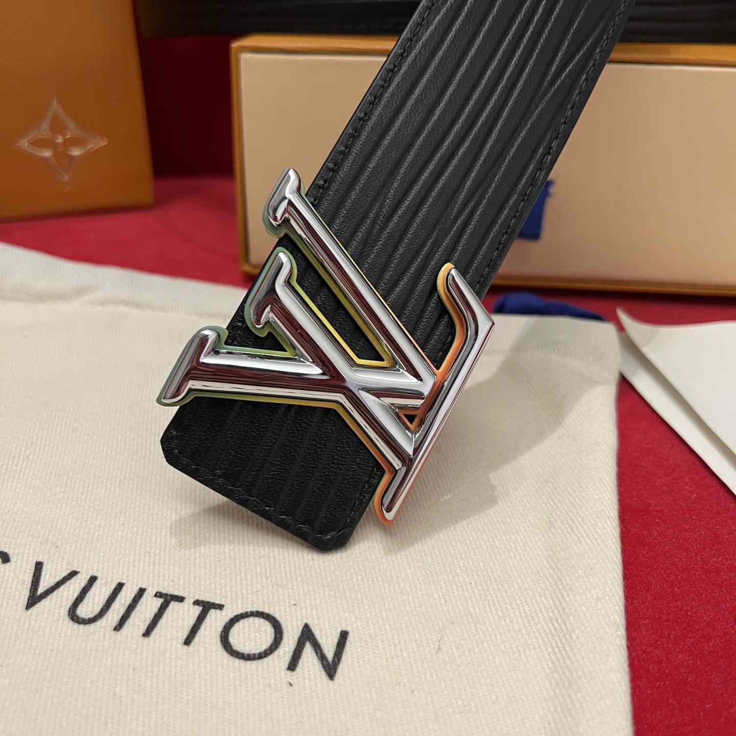 Louis Vuitton Reversible Belt  4cm - FashionPlug