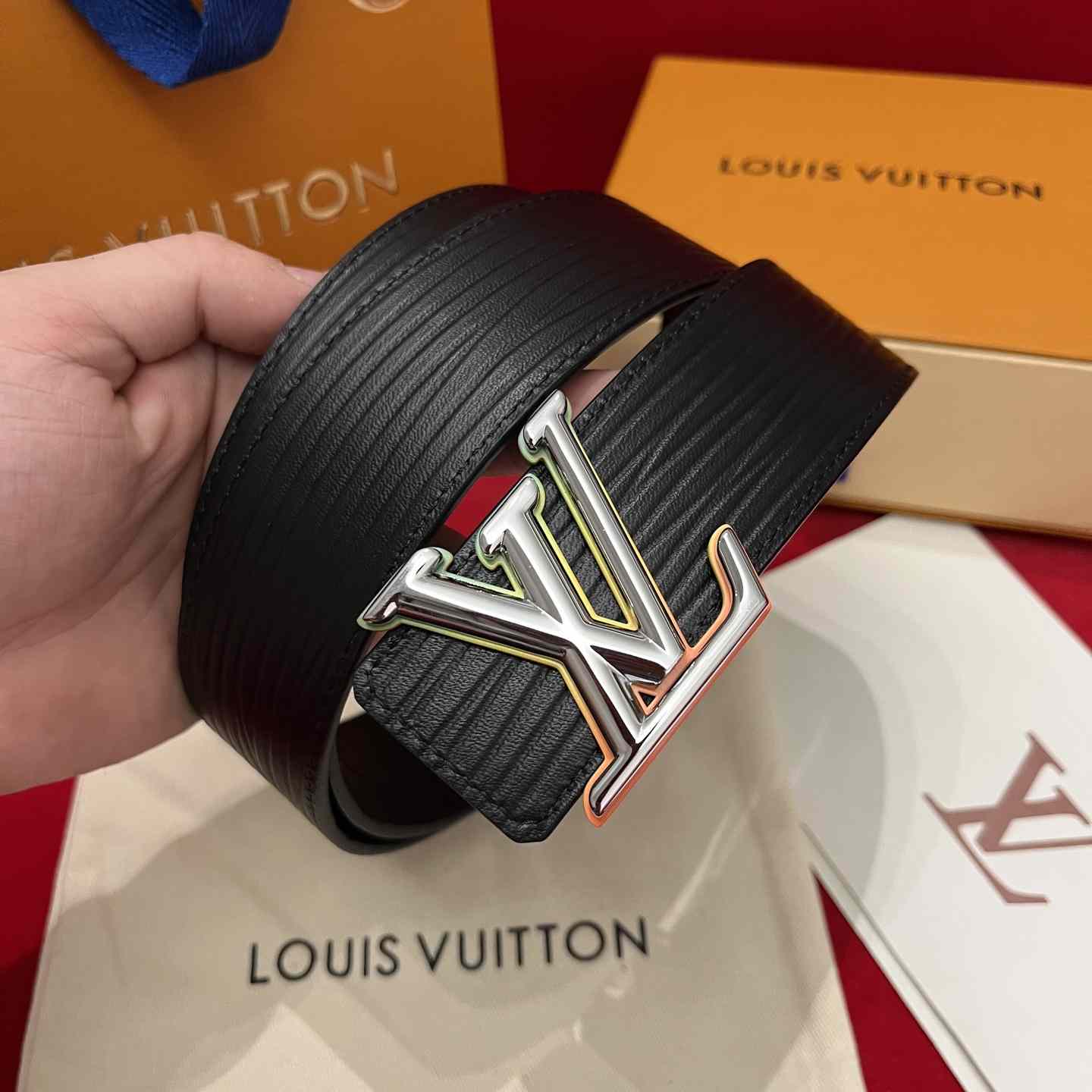 Louis Vuitton Reversible Belt  4cm - FashionPlug