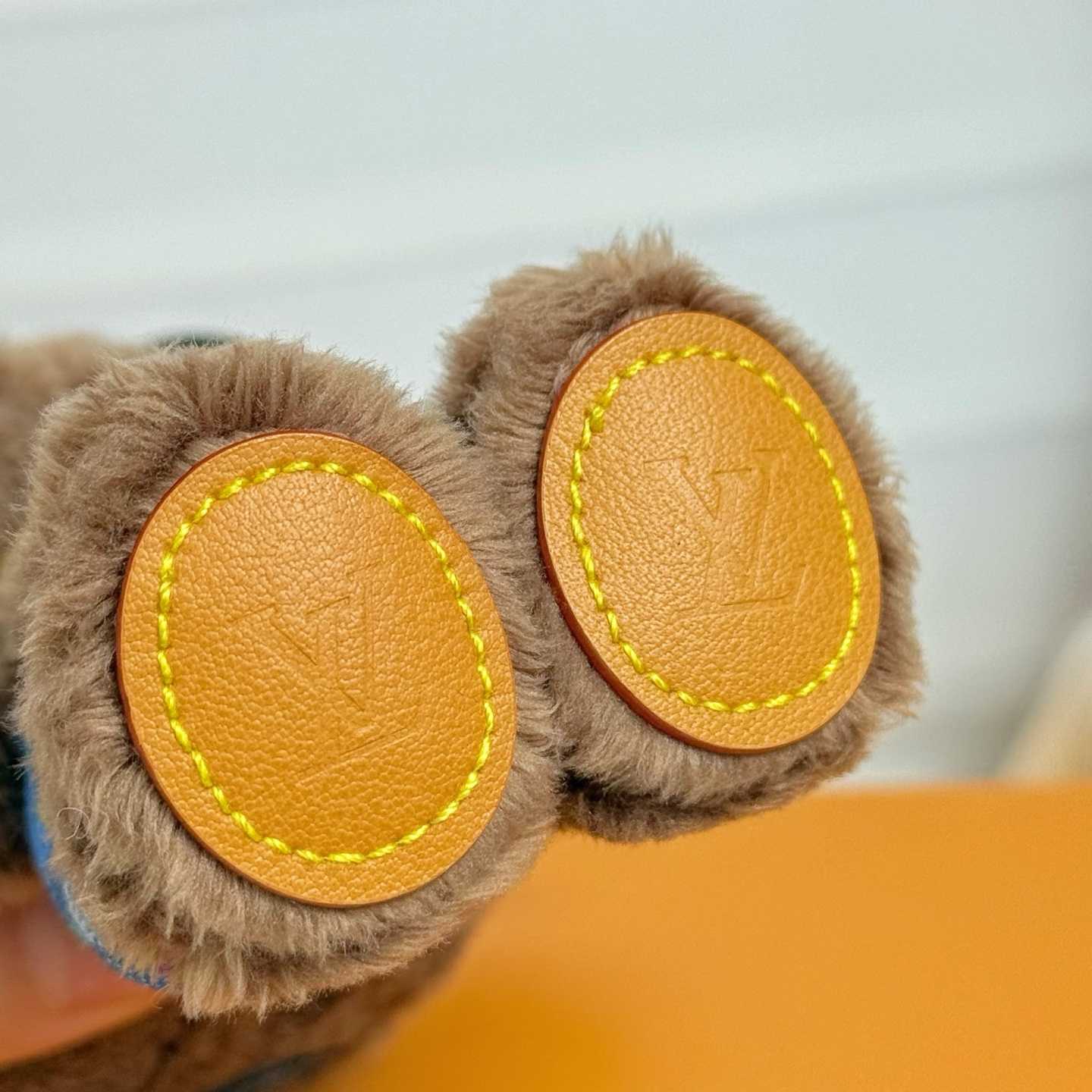 Louis Vuitton LV Louis Bear Bag Charm  M03178 - FashionPlug