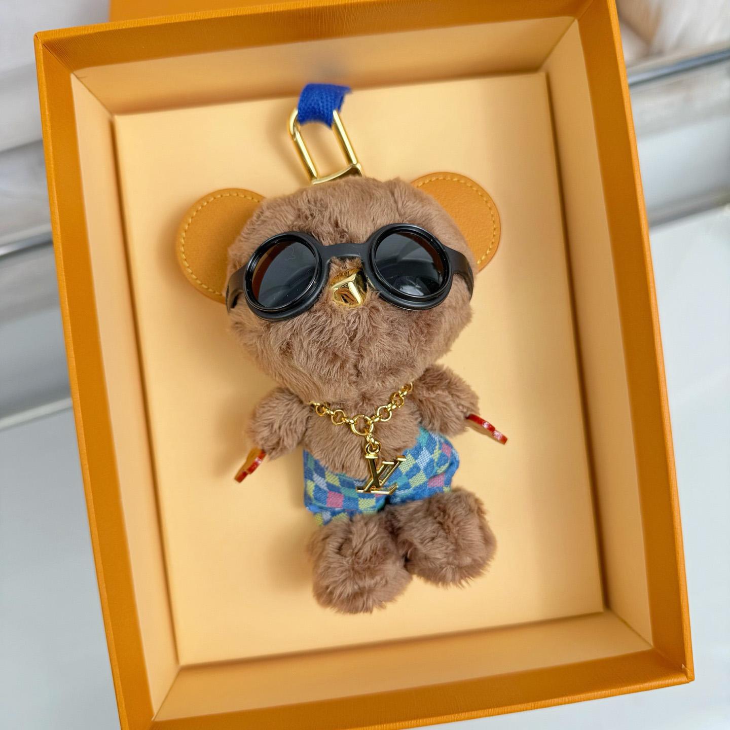 Louis Vuitton LV Louis Bear Bag Charm  M03178 - FashionPlug