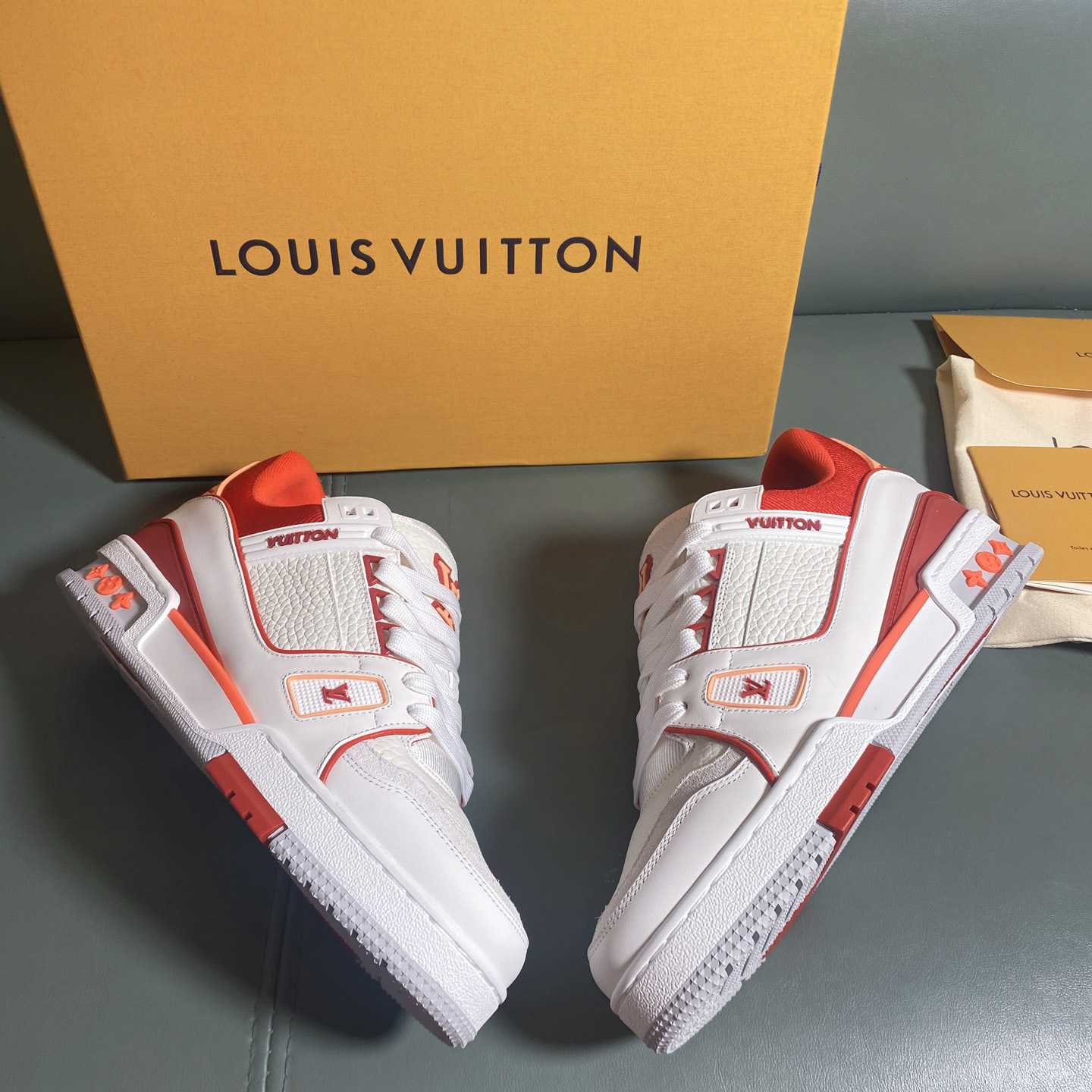 Louis Vuitton LV Trainer Sneaker      1AIIZM - FashionPlug