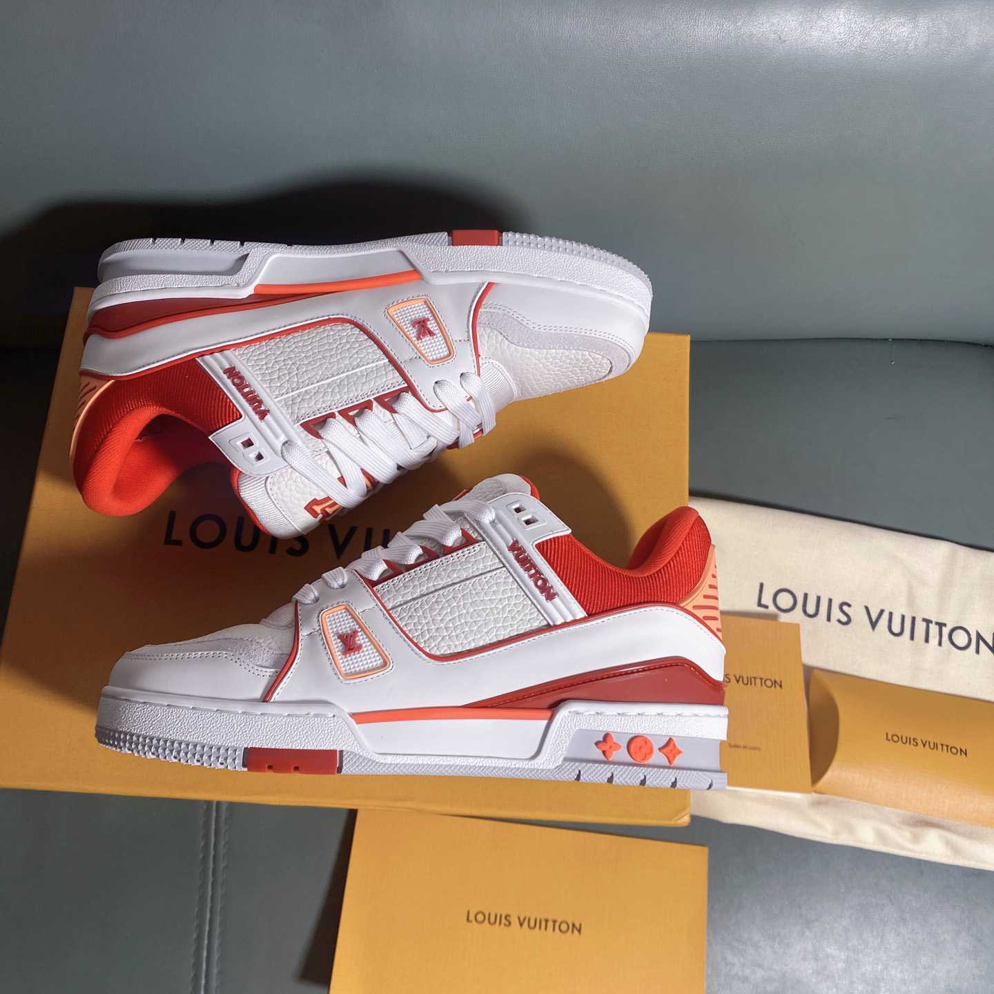 Louis Vuitton LV Trainer Sneaker      1AIIZM - FashionPlug