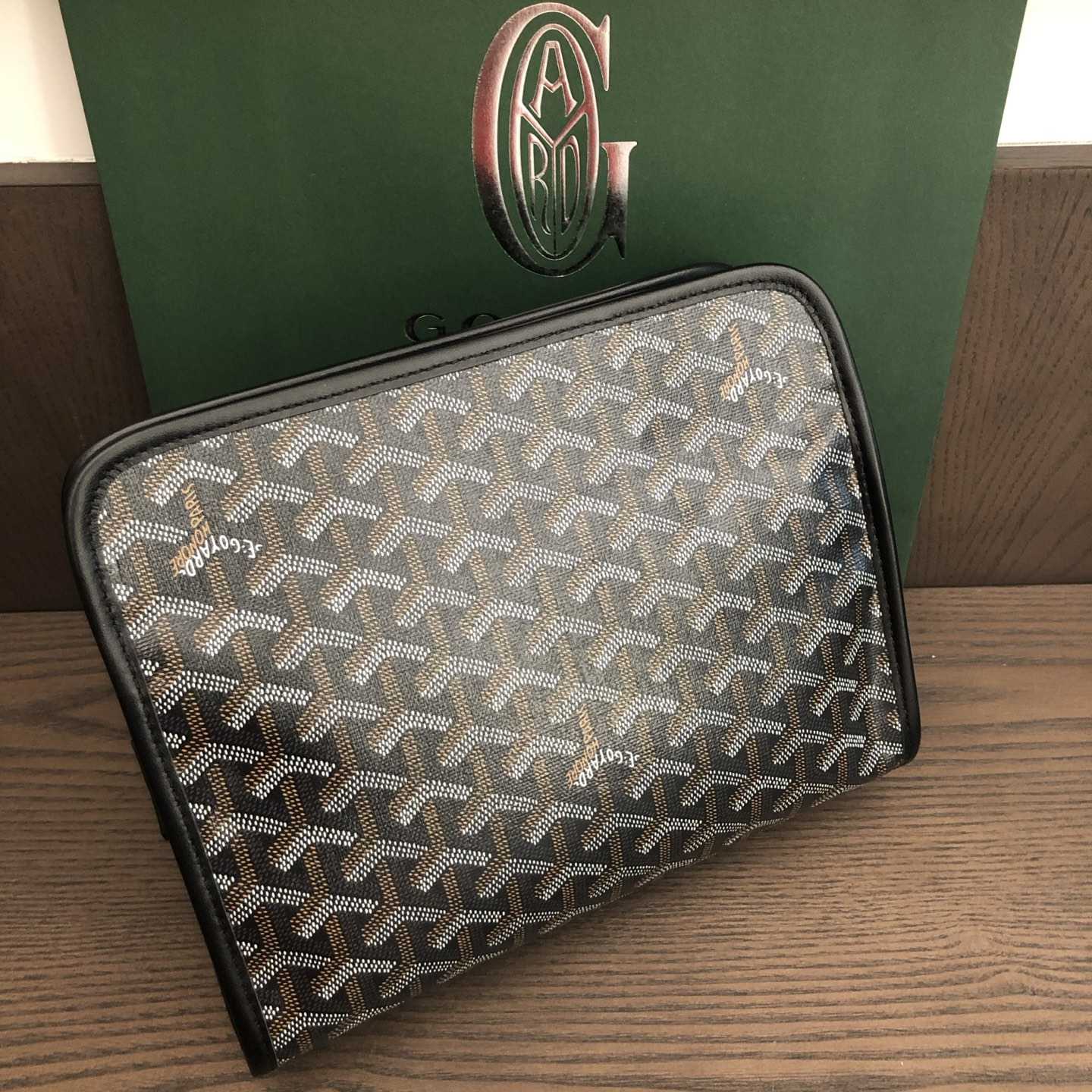 Goyard Jouvence MM Toiletry Bag - FashionPlug