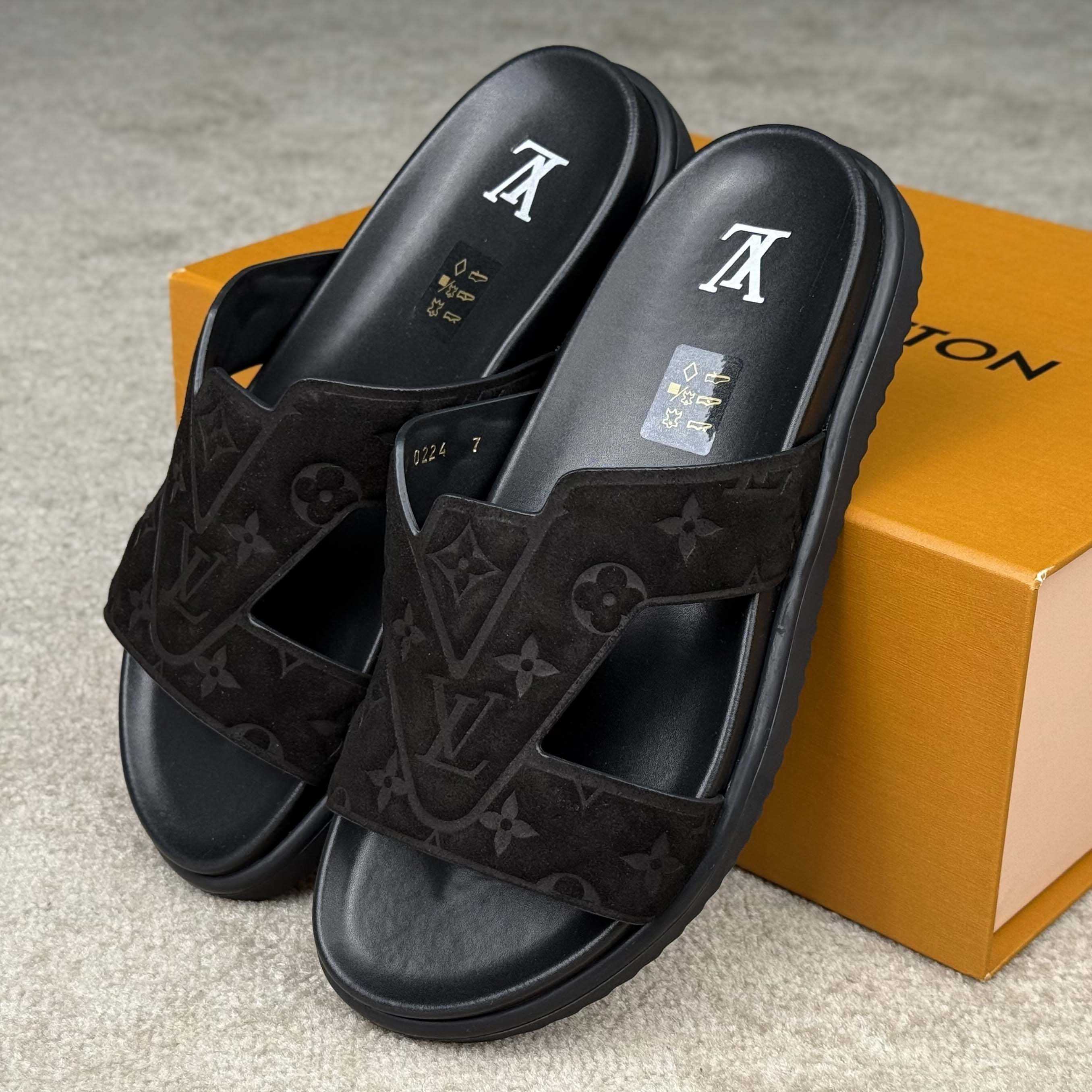 Louis Vuitton LV Oasis Mule    - FashionPlug